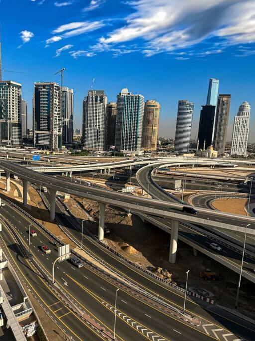Float Over Marina In Charming 2 Bedroom W Sea View Dubai