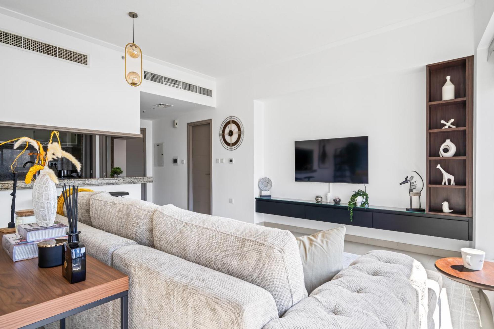 Skyline Retreat - South Ridge 2 - Downtown Apartment *