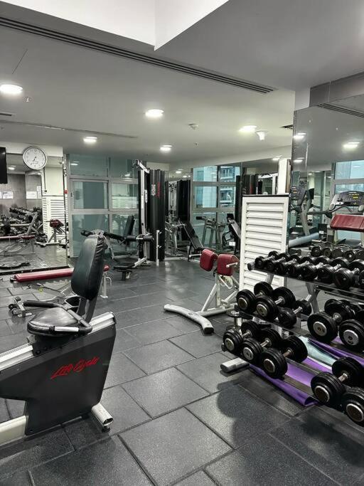 Luxe 3br In Marina Near Beach,metro,tram,24*7 Cafe *