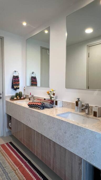 Dayf-nad Stunning 5 Bedroom In Hills