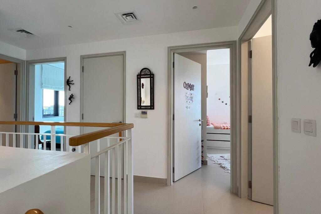 Dayf-nad Stunning 5 Bedroom In Hills Villa *