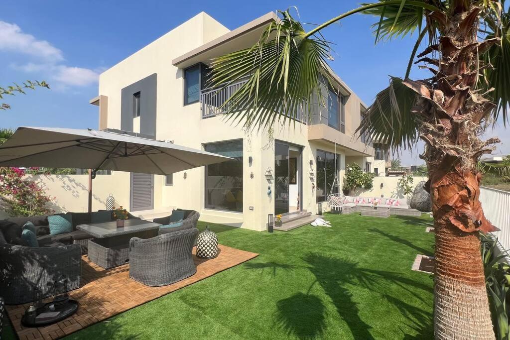 Dayf-nad Stunning 5 Bedroom In Hills Villa Dubai