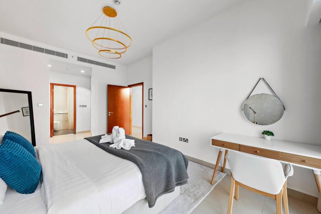 First Class 2br Newly Designed In Difc Apartment