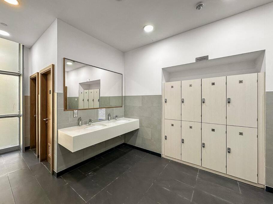 First Class 2br Newly Designed In Difc Apartment Dubai