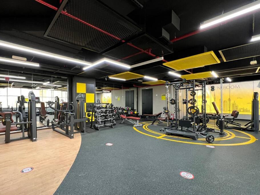 Apartment Downtown Pool, Gym & Free Parking *