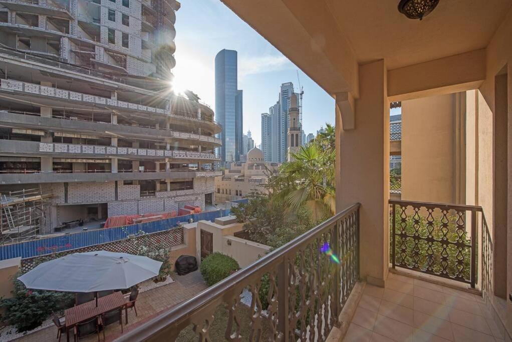 First Class Walk To Mall From Chic 2br With Balcony Views Dubai