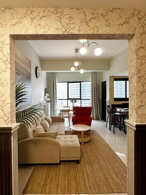 2 Bedroom In Marina With Awesome View, 5 Mins Jbr * Dubai