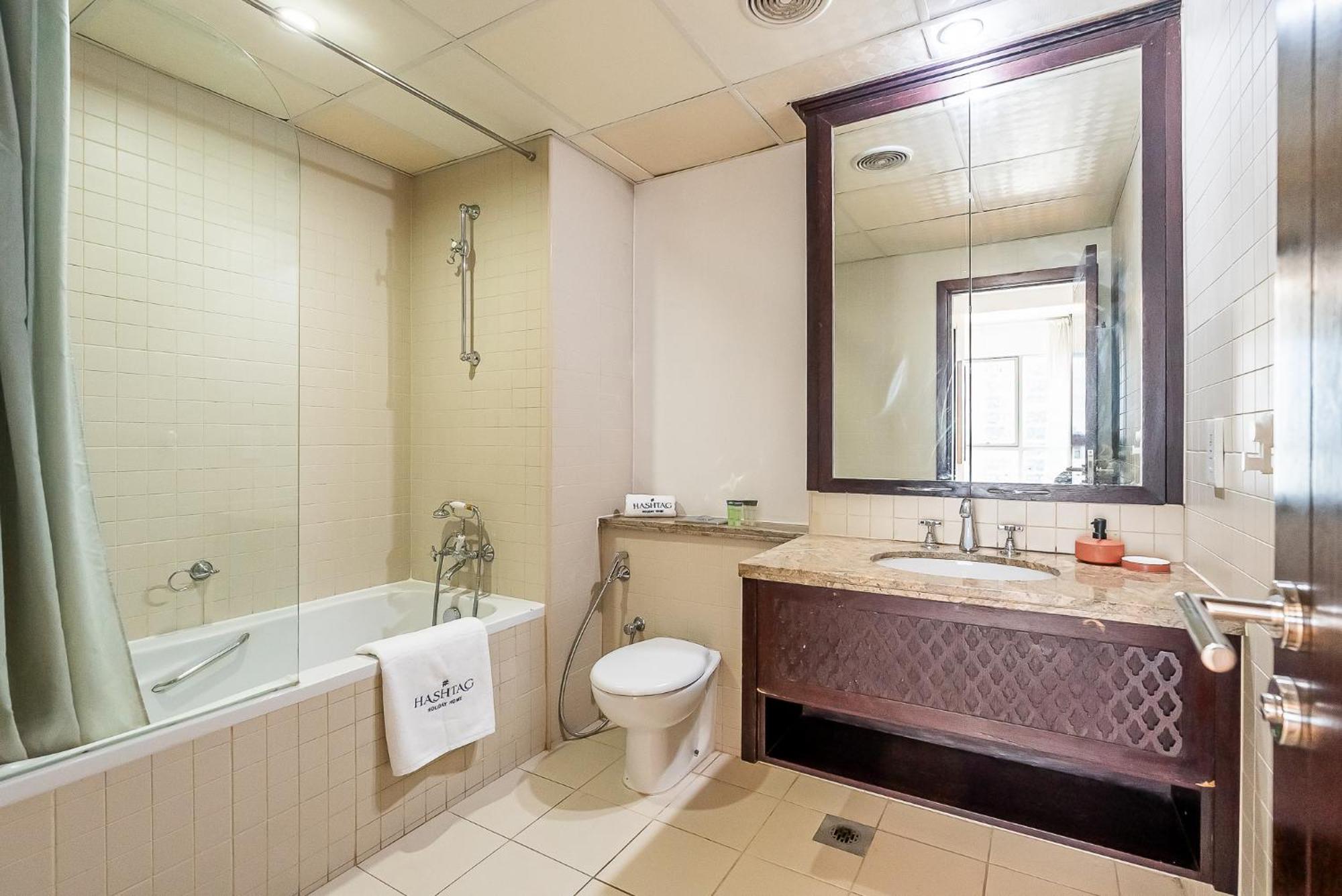 Cozy 1 Bedroom I Downtown I Near Burj Khalifa Apartment *