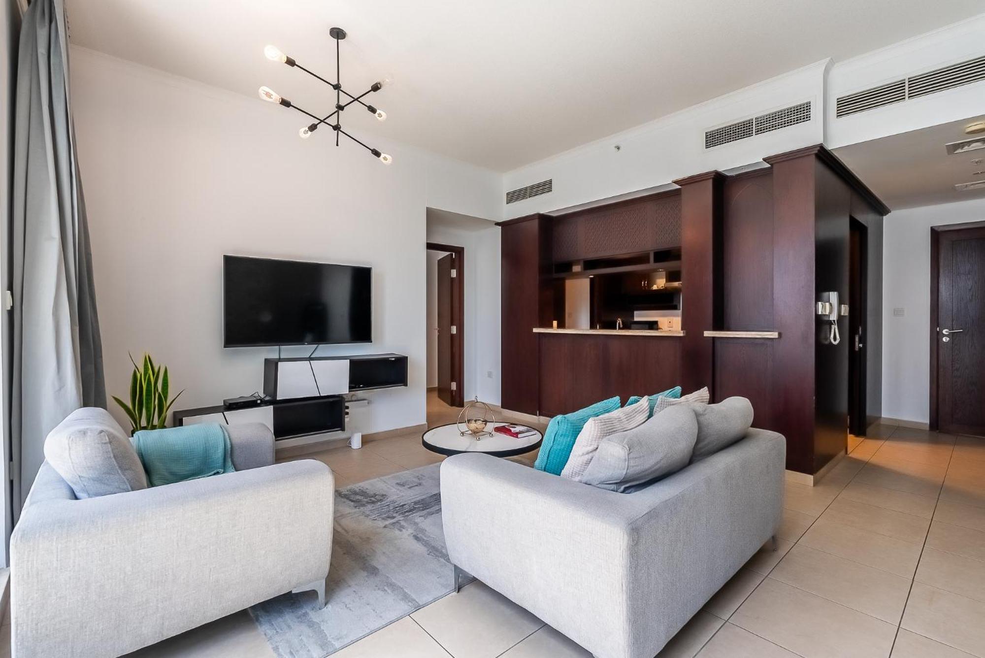 Apartment Cozy 1 Bedroom I Downtown I Near Burj Khalifa Dubai