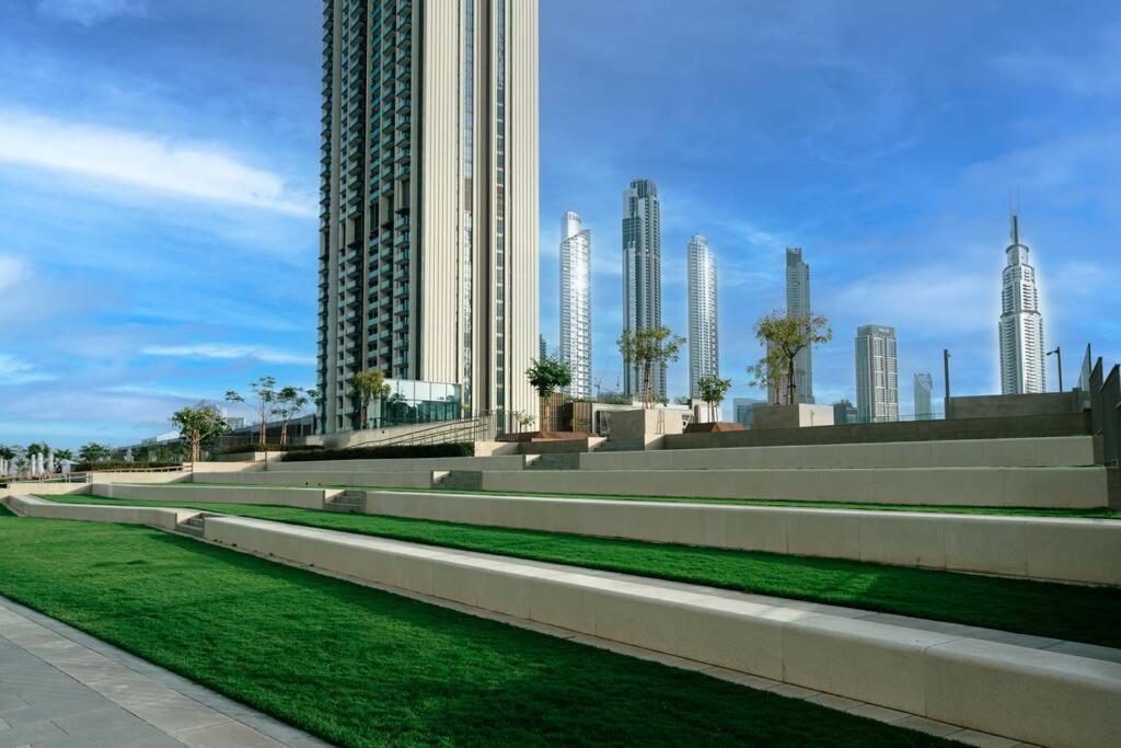 First Class 2br With Downtown View Apartment Dubai