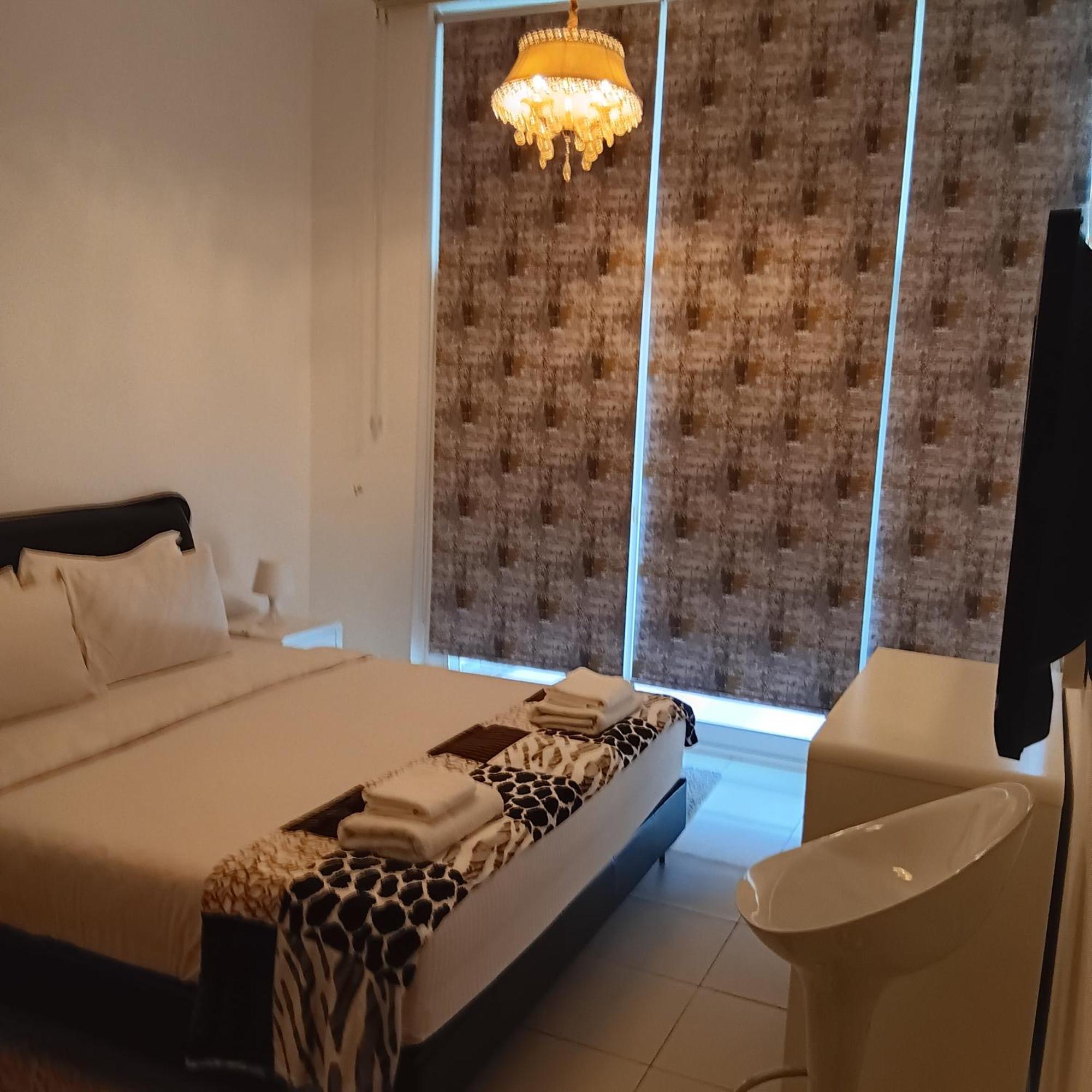 Remarkable 2-bed In Apartment