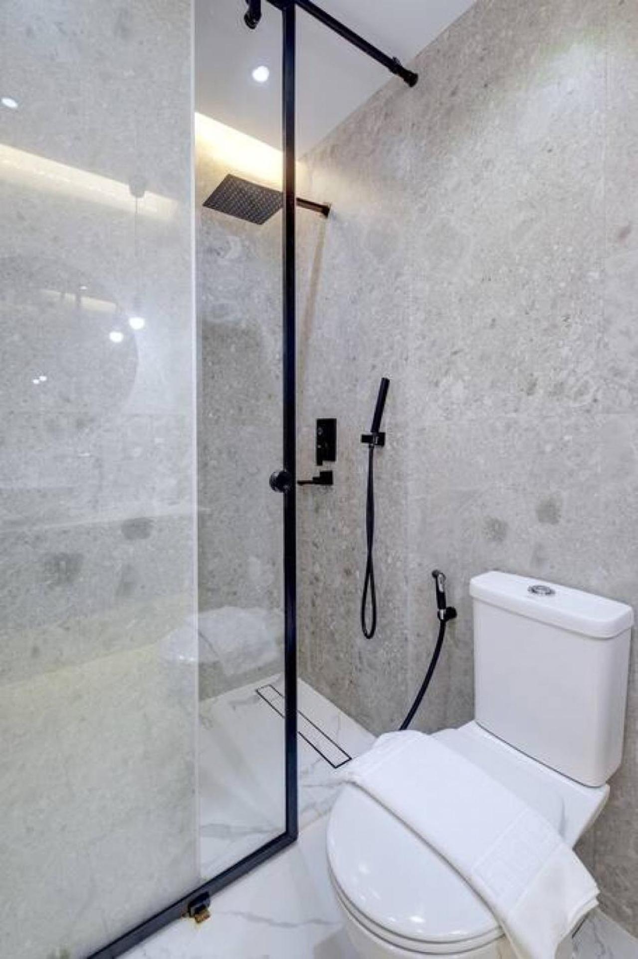 Apartment Bright And Cozy - - Jlt