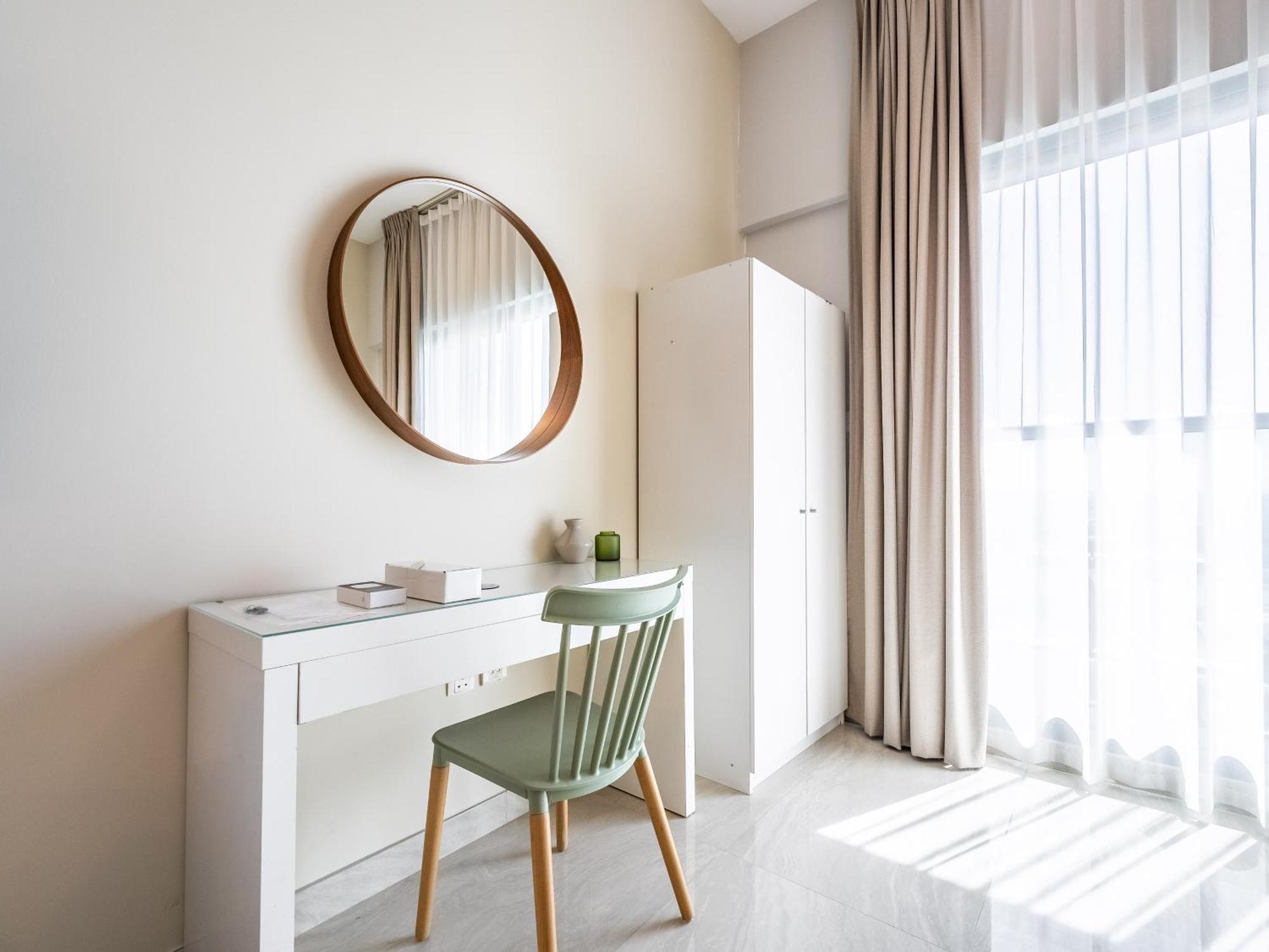 Charming Escape With Unobstructed View Apartment *