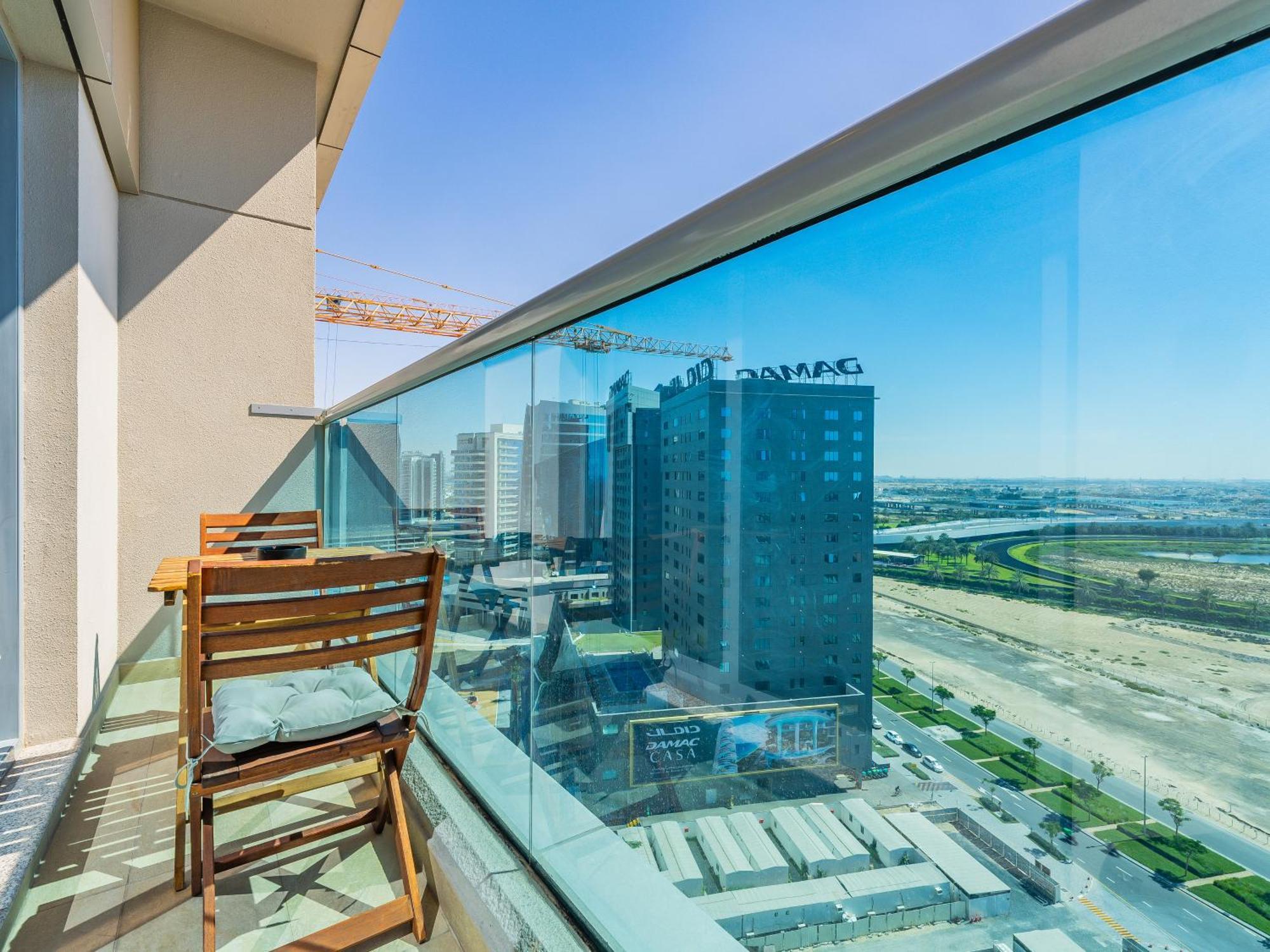 Apartment Charming Escape With Unobstructed View