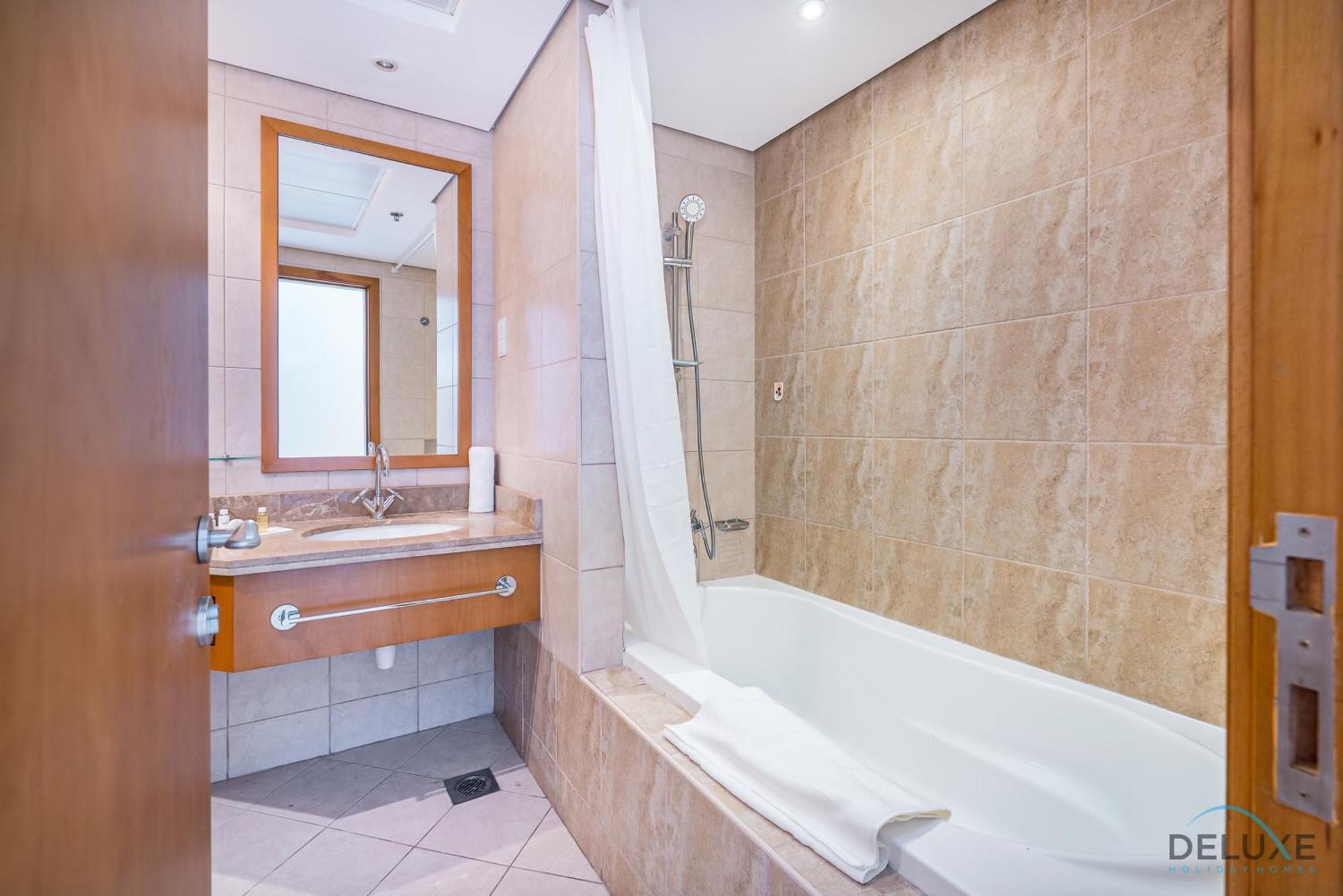 Apartment Sophisticated 3br W/ Assistant's At Al Fattan Marine Towers 2 Jbr By Deluxe Homes