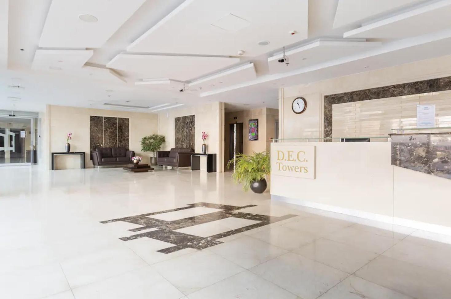 Wow W/ Balcony And Canal View In Marina Apartment *
