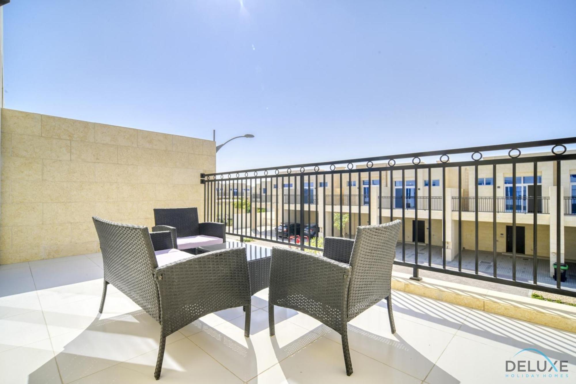 Exquisite 4br Townhouse At Damac Hills 2, Dubailand By Deluxe Homes Apartment Dubai