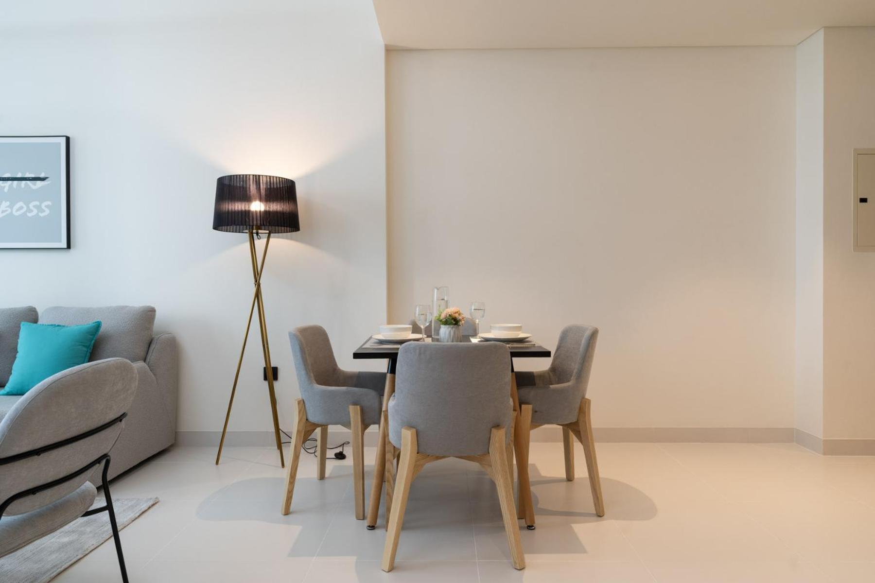 Elegant 1bhk Front Perfect Getaway * Dubai