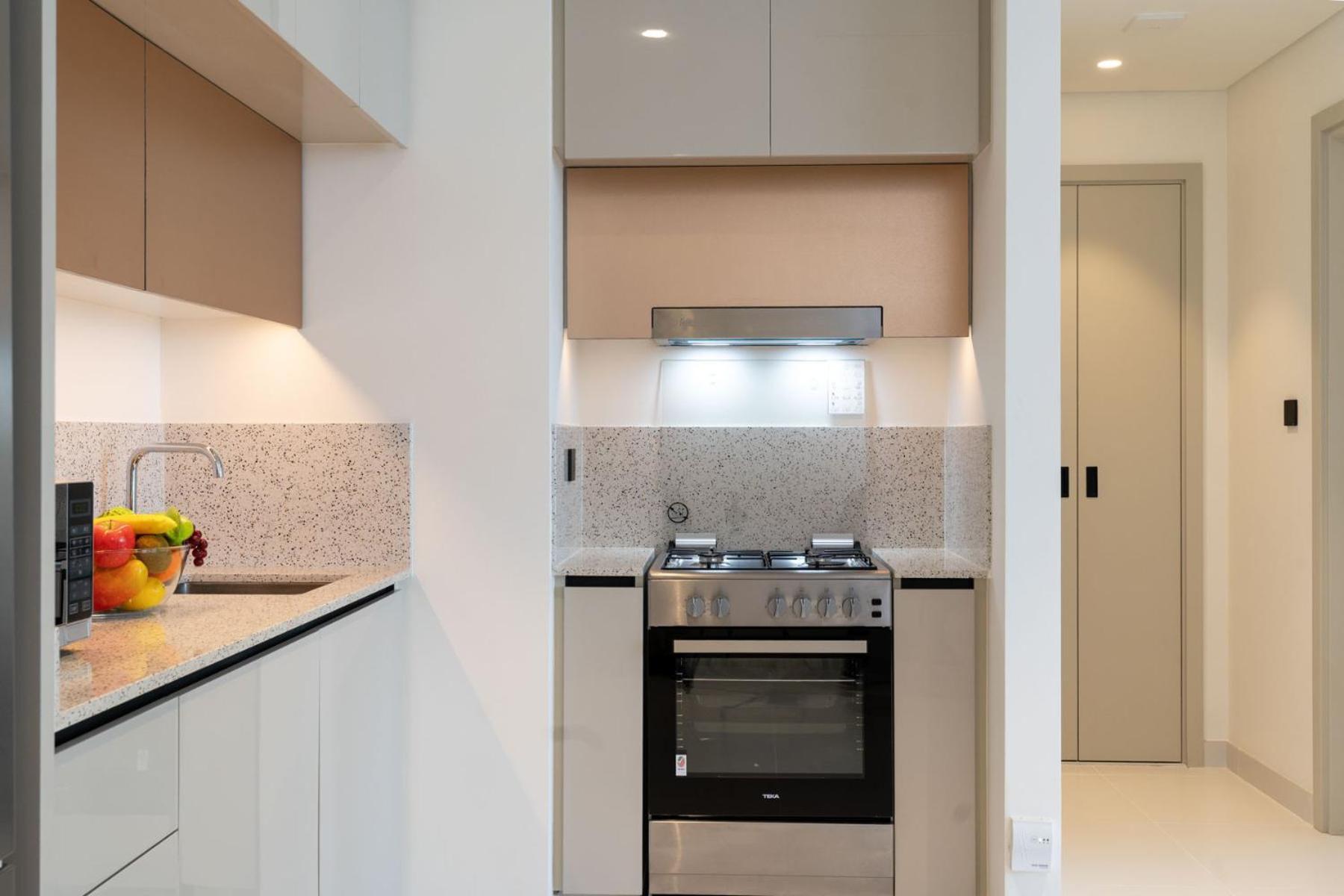 Elegant 1bhk Front Perfect Getaway Dubai