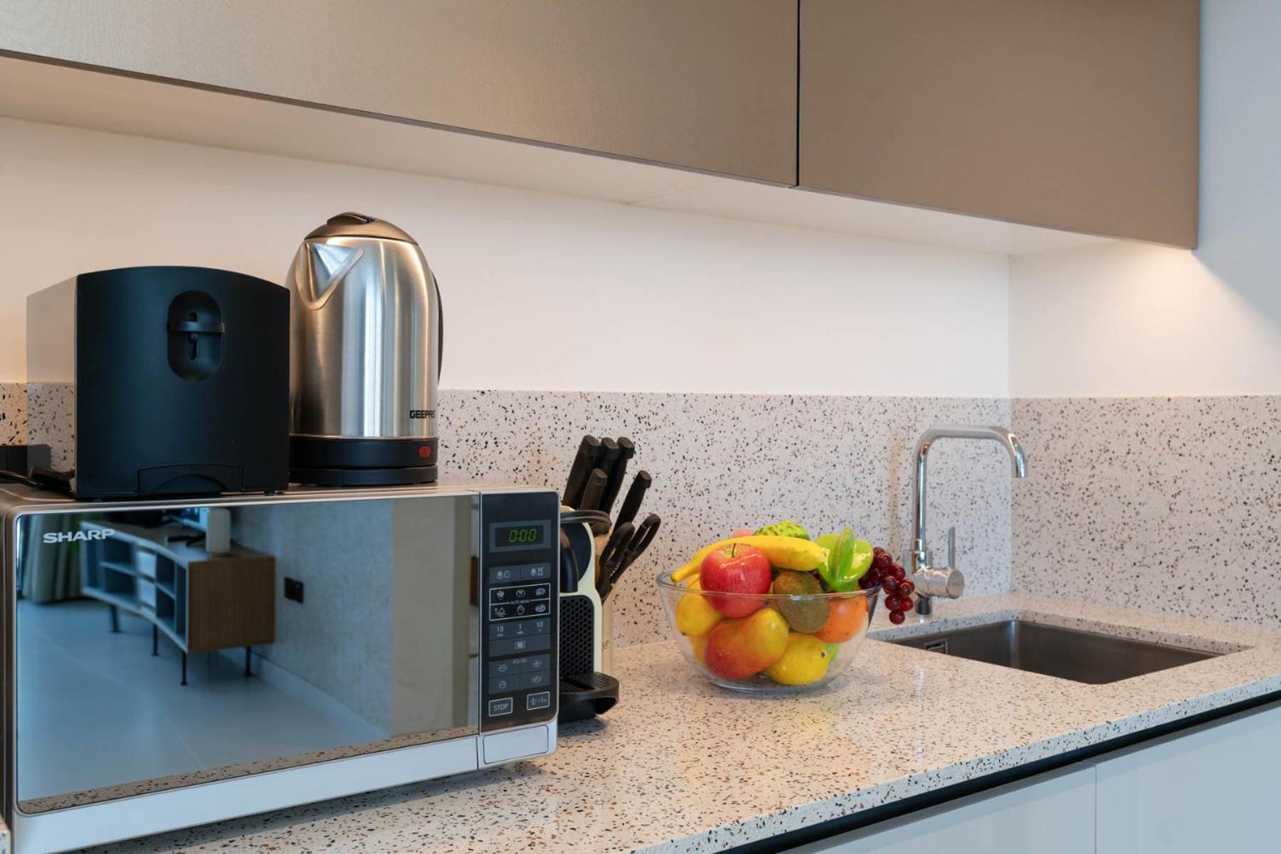 Elegant 1bhk Front Perfect Getaway Apartment Dubai