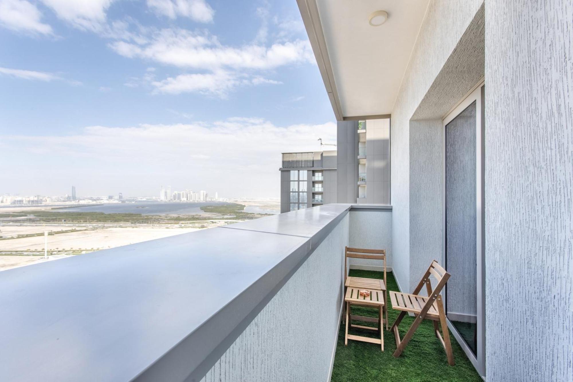 By Latinem Luxury 1br Cvr A2504 Near Burj Khalifa Apartment Dubai
