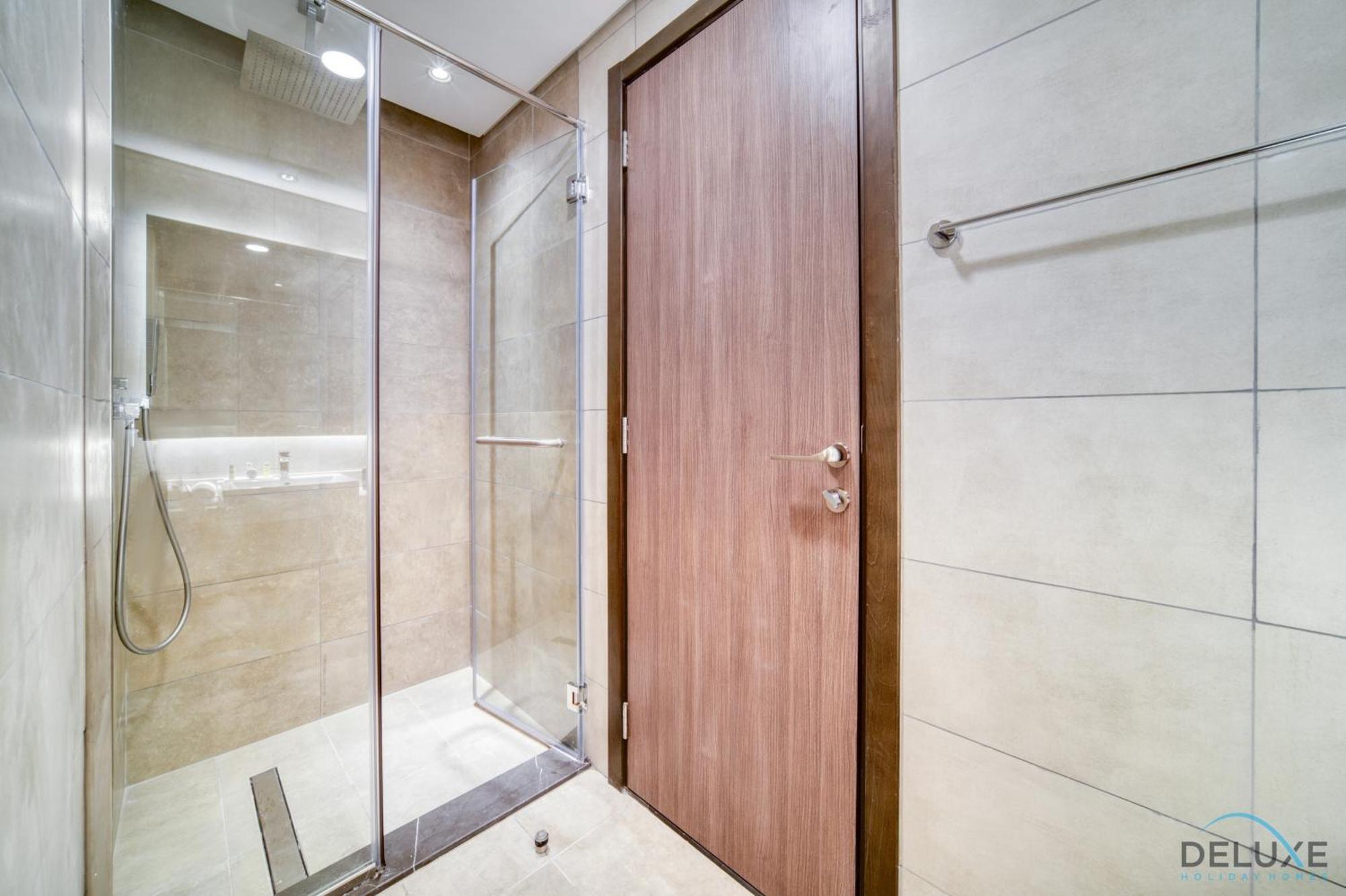 Apartment Stylish At Casa Grande, Jvc By Deluxe Homes