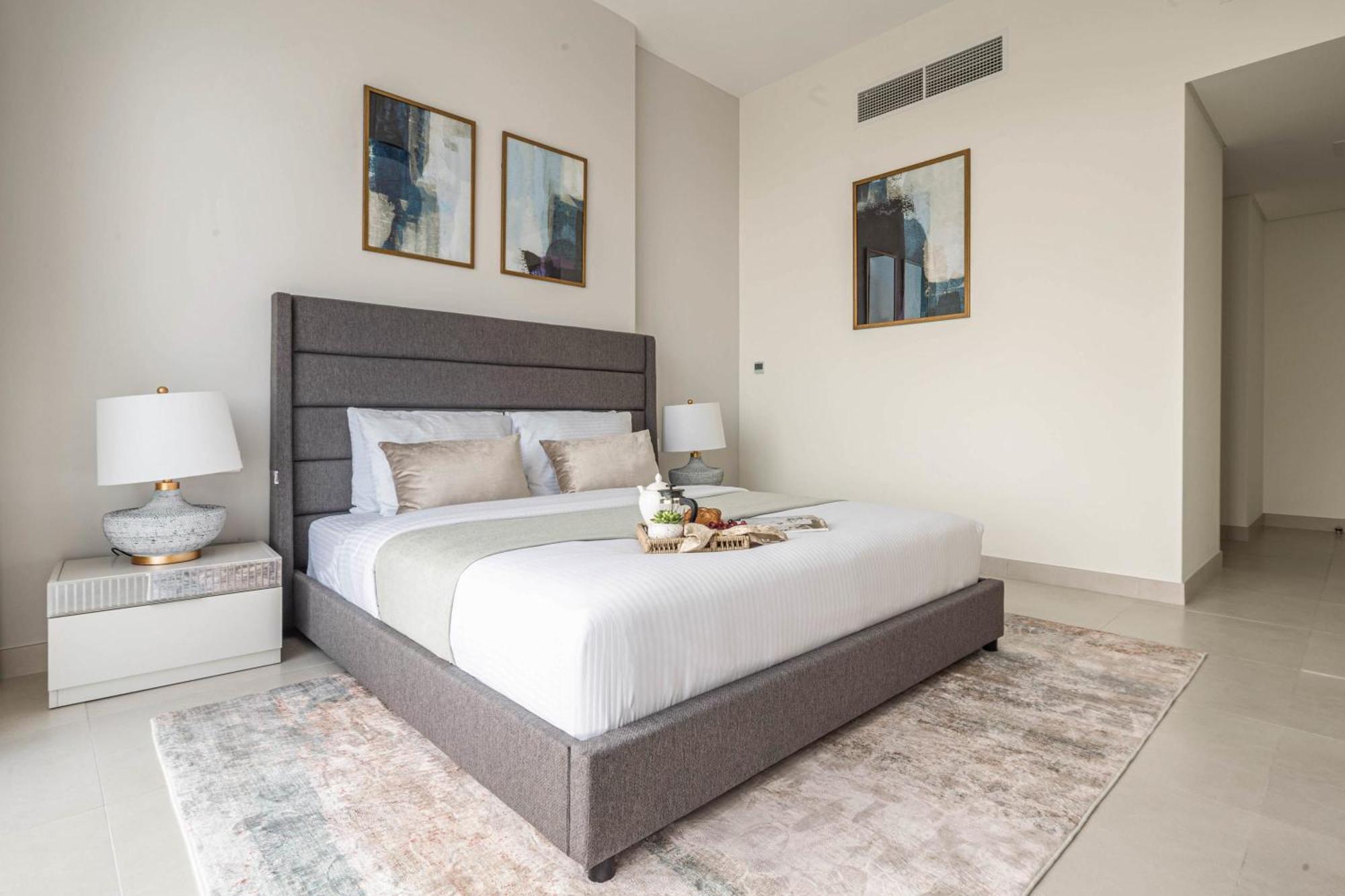 Frank Porter - 1 Residences 2 Apartment Dubai