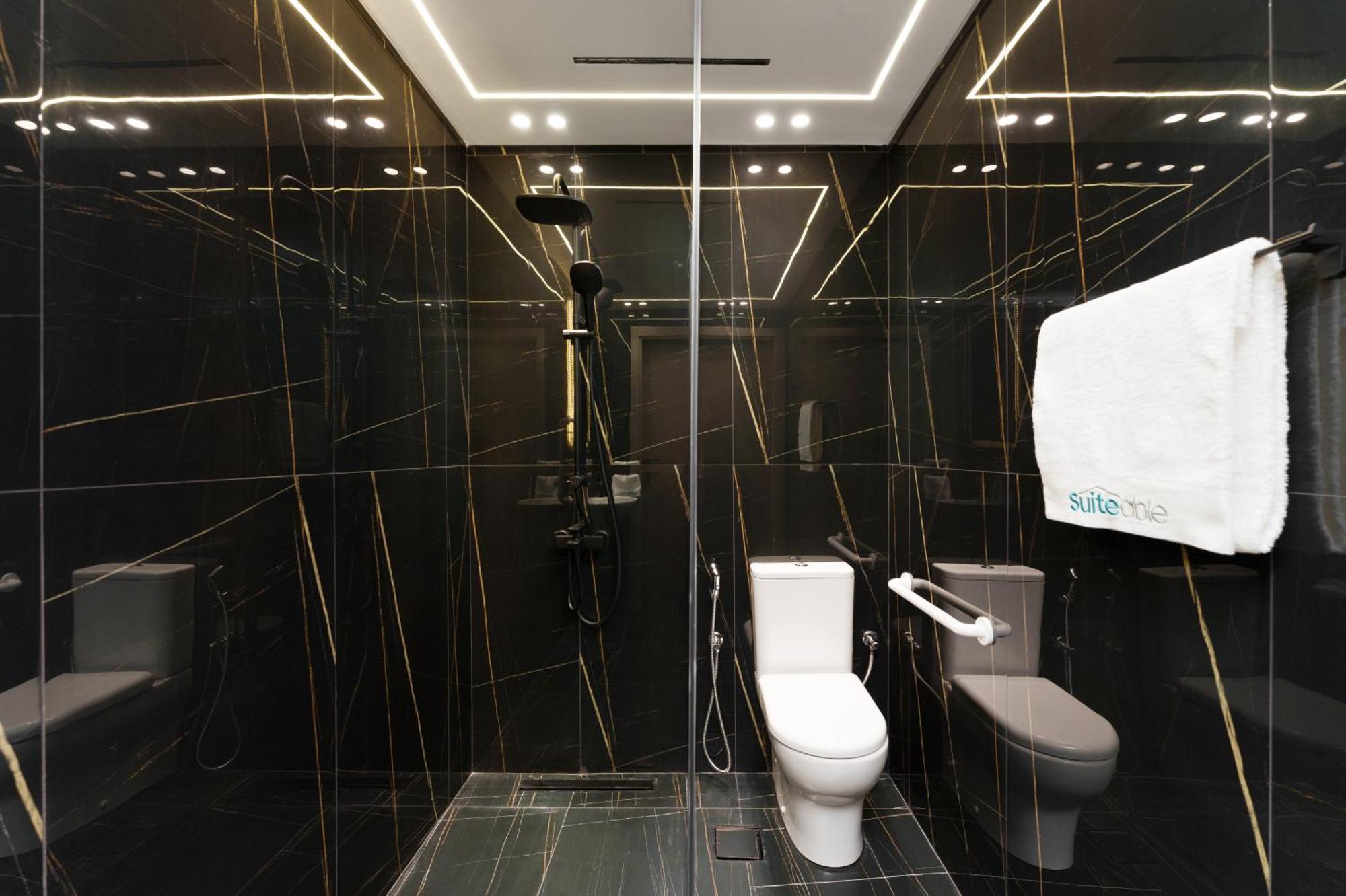 Apartment Luxury Living In 1 Bedroom In Jvc