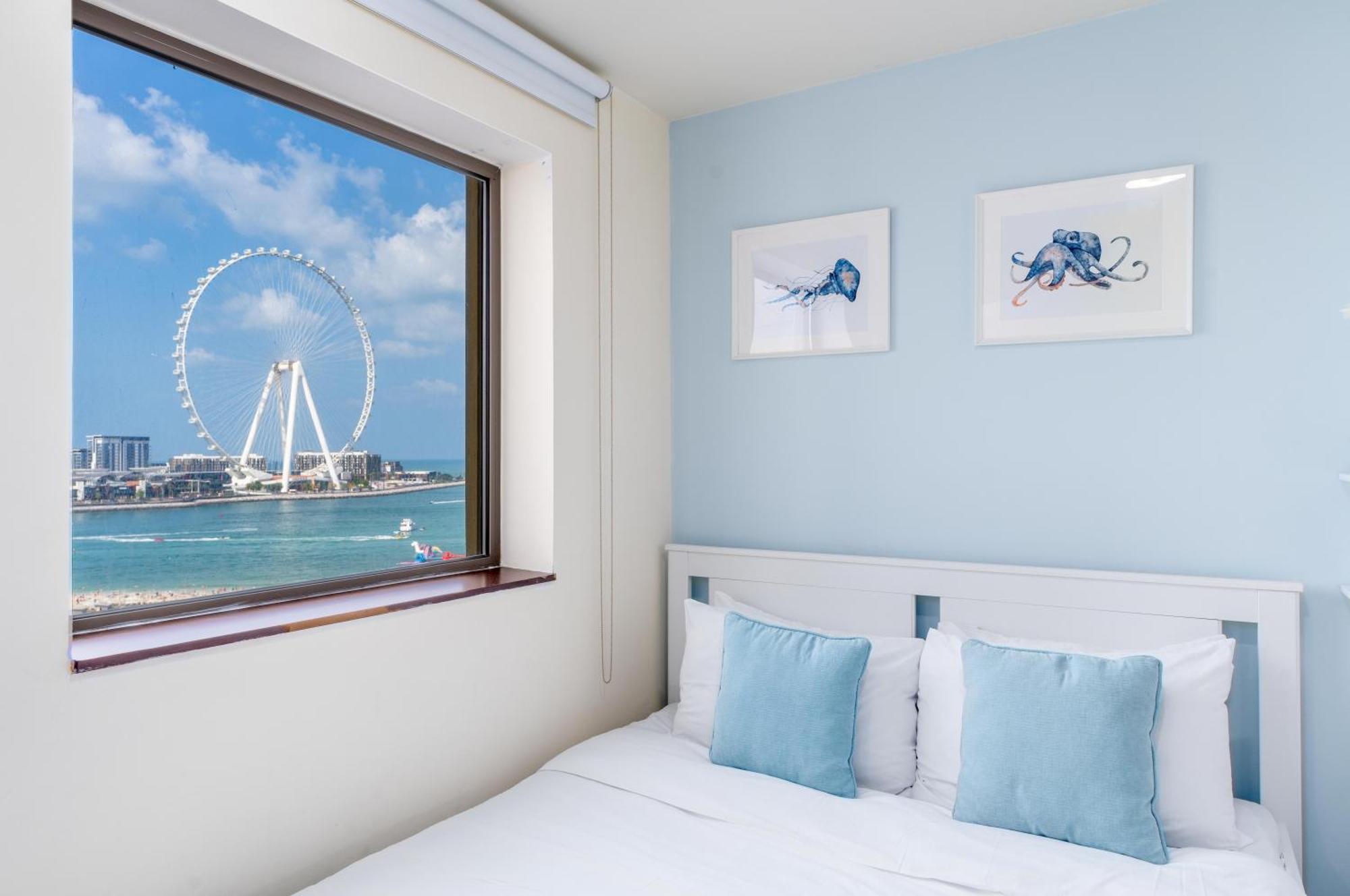 Apartment 7 Beds / Jbr / Sea, Jbr And Ain Views / 3 Min Walk From Jbr / Large Groups And Families / Ideal Vacation Location