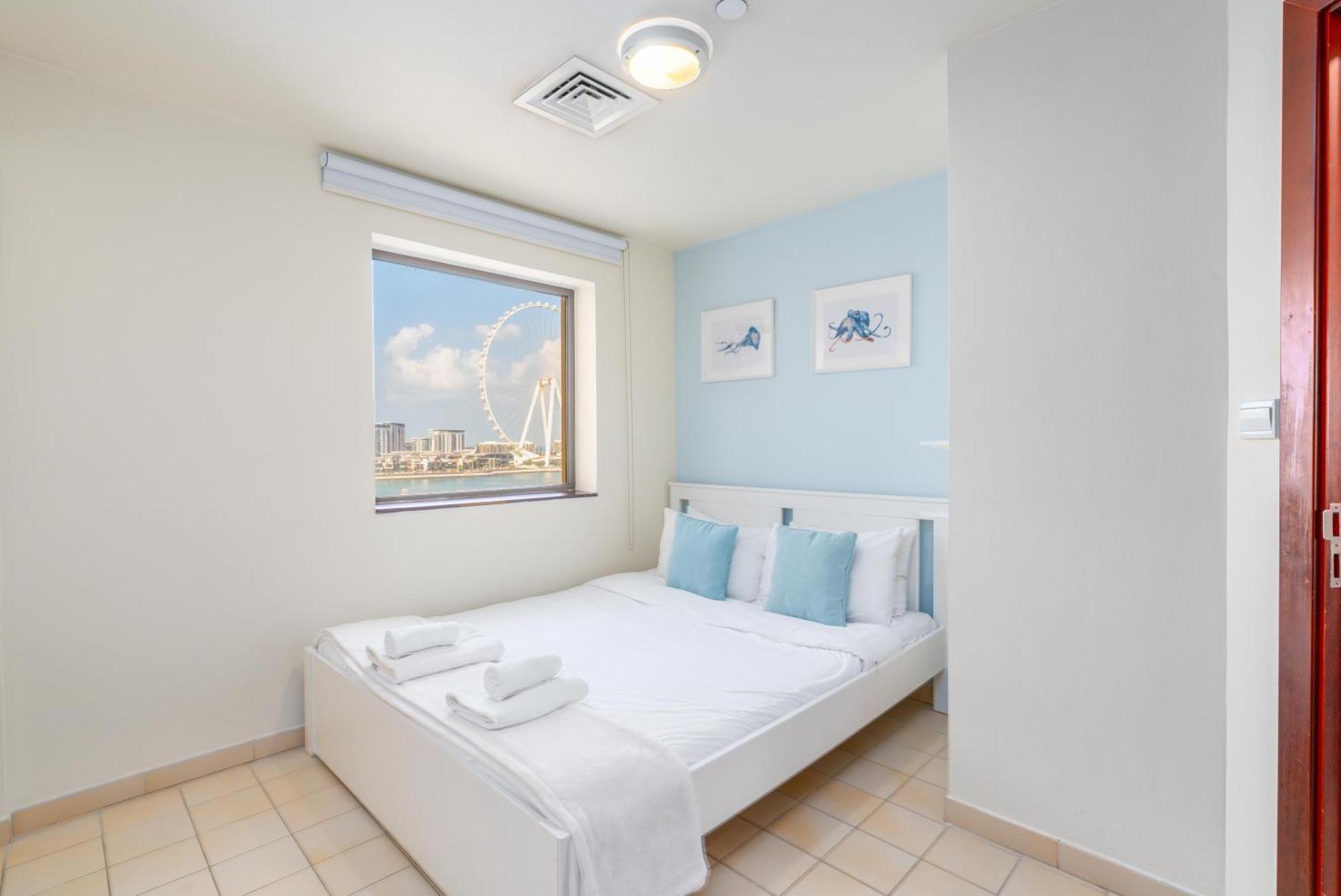 Apartment 7 Beds / Jbr / Sea, Jbr And Ain Views / 3 Min Walk From Jbr / Large Groups And Families / Ideal Vacation Location *