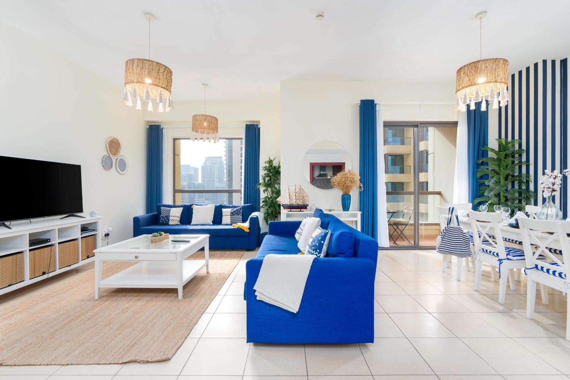 7 Beds / Jbr / Sea, Jbr And Ain Views / 3 Min Walk From Jbr / Large Groups And Families / Ideal Vacation Location *