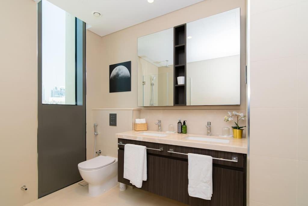 Elite Escape - 2 Bhk Getaway With Burj Khalifa View And Mall Access - 1507 Apartment
