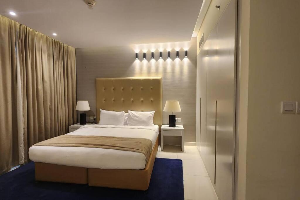 Damac Voleo In Business Bay Apartment *
