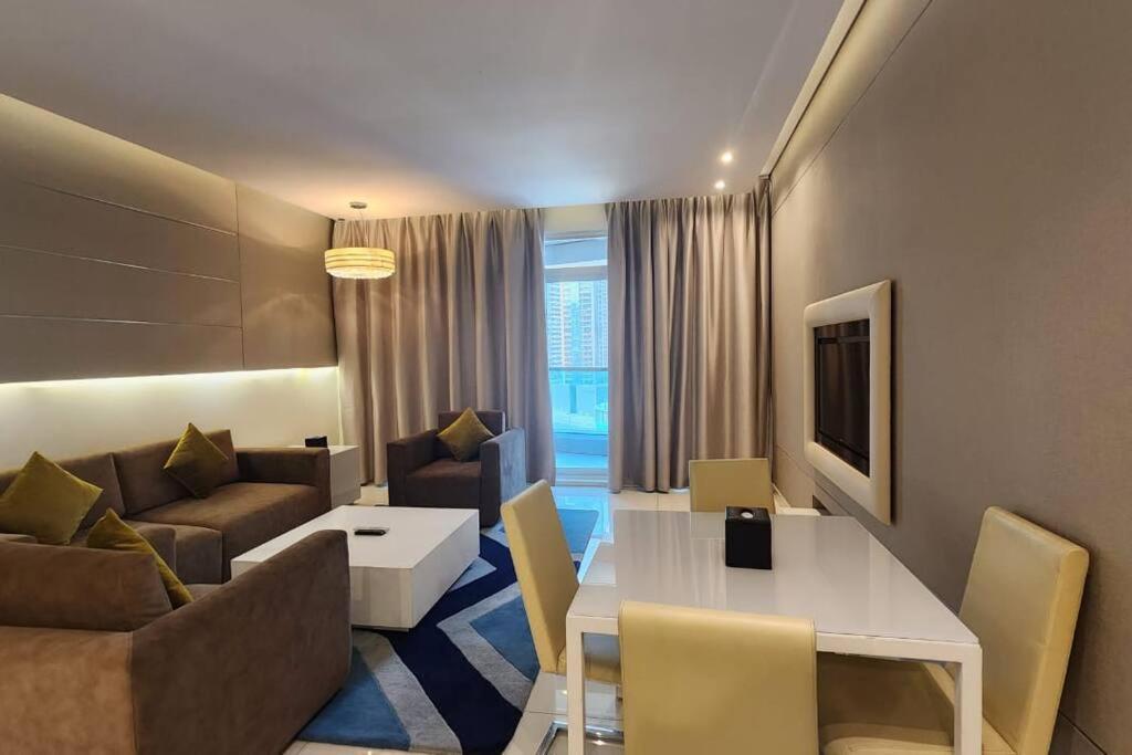 Damac Voleo In Business Bay * Dubai