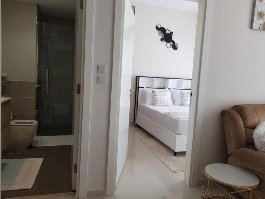Cosy 1 Bedroom In Damac Hills Apartment Dubai