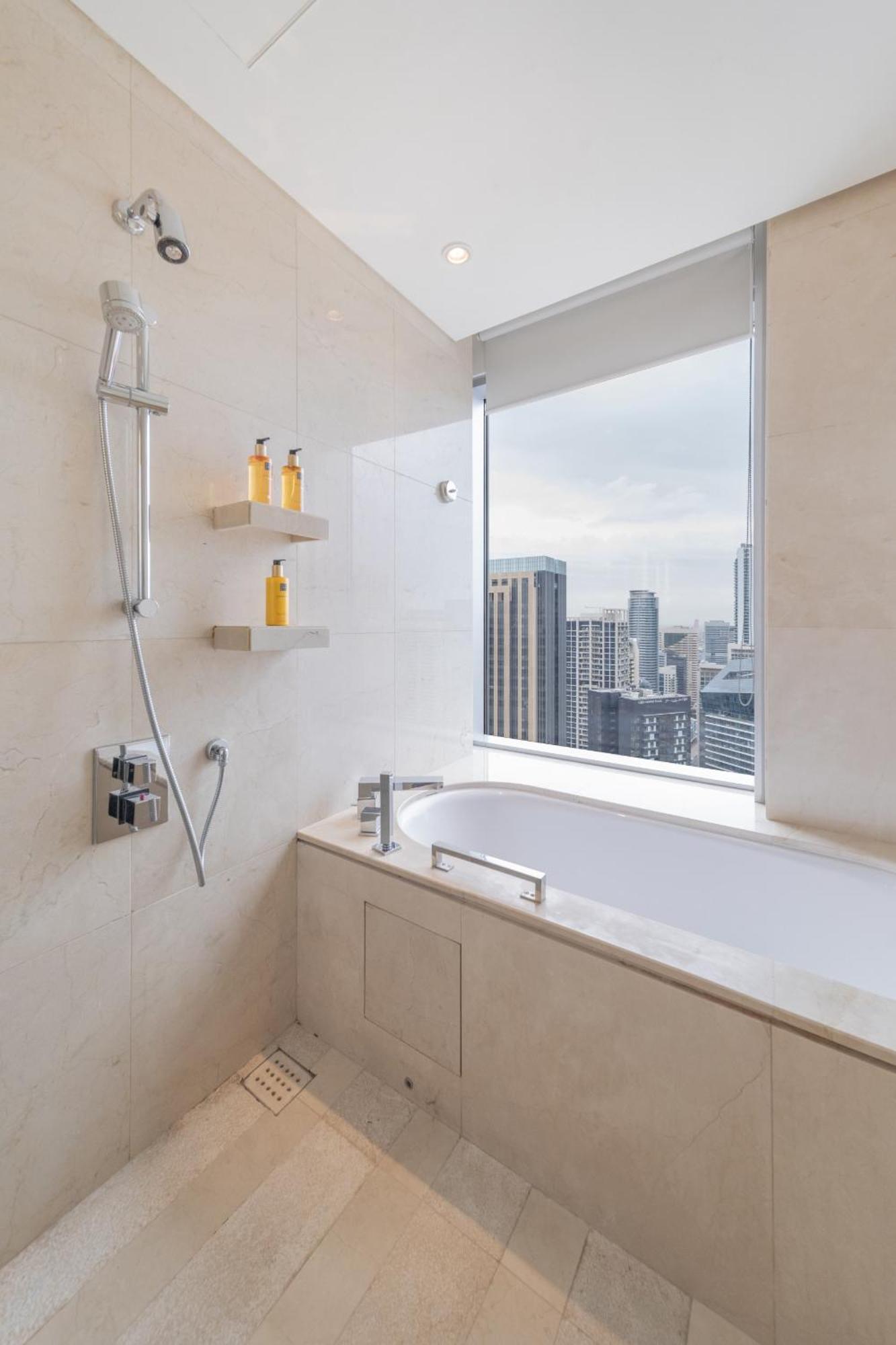Apartment Eden's Homes & - Jw Marriott Marina Residences