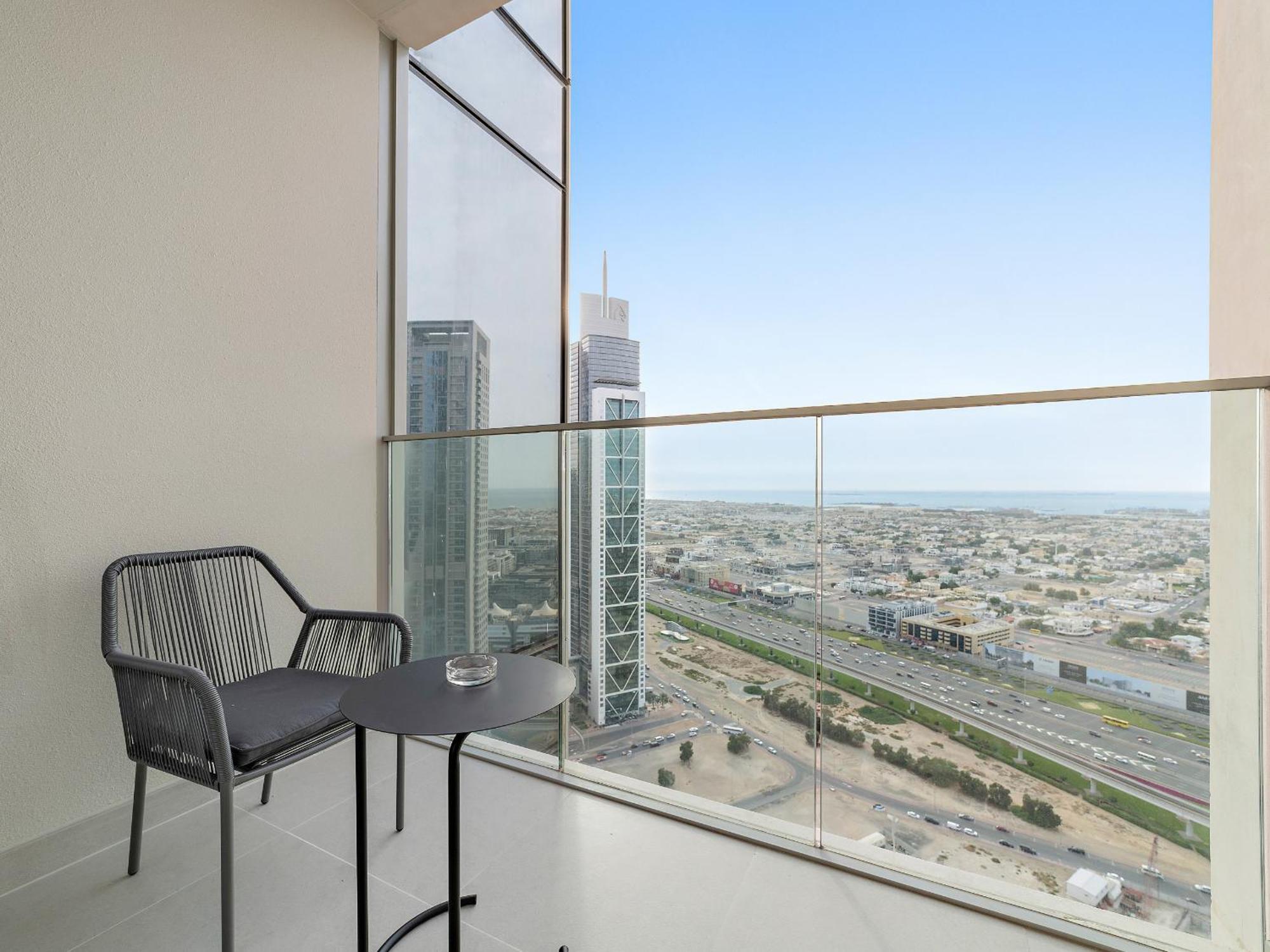 Apartment Refined & Welcoming 2bdr In Downtown-34 *