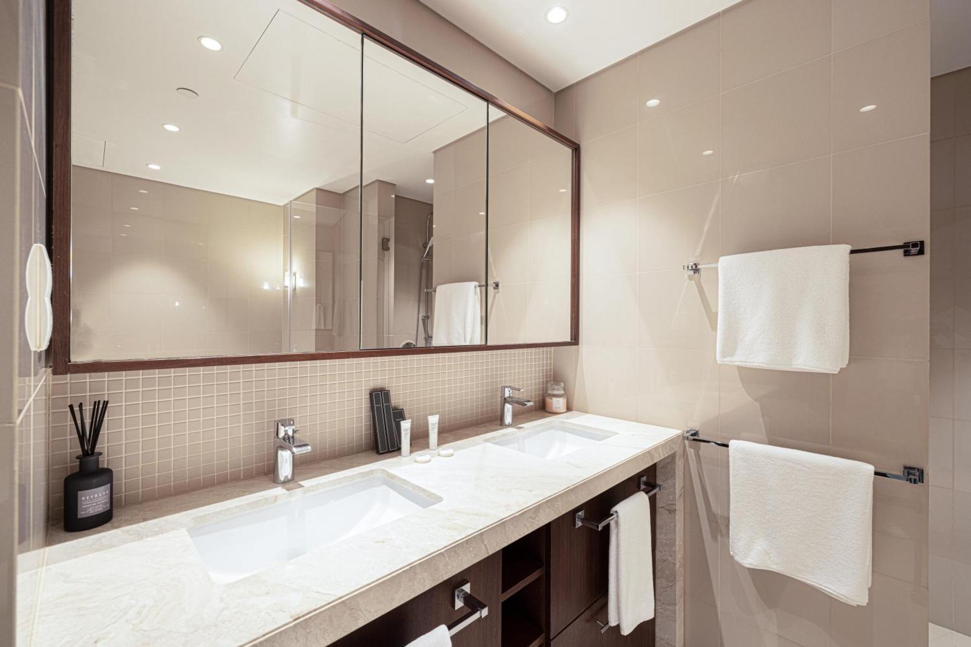 Modern 3br + Maid Connected To Mall *