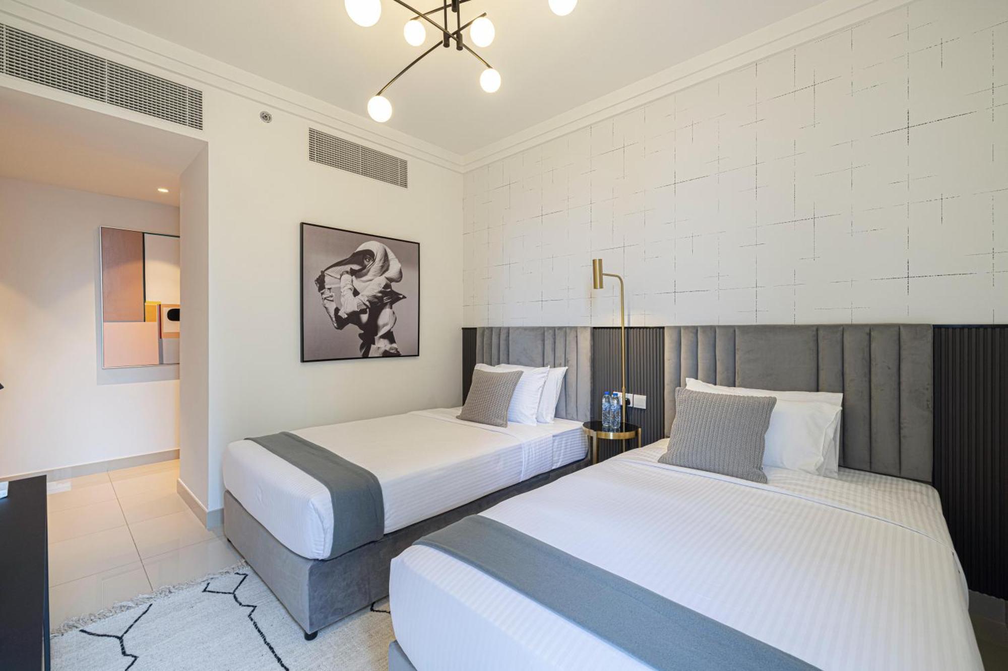 Modern 3br + Maid Connected To Mall