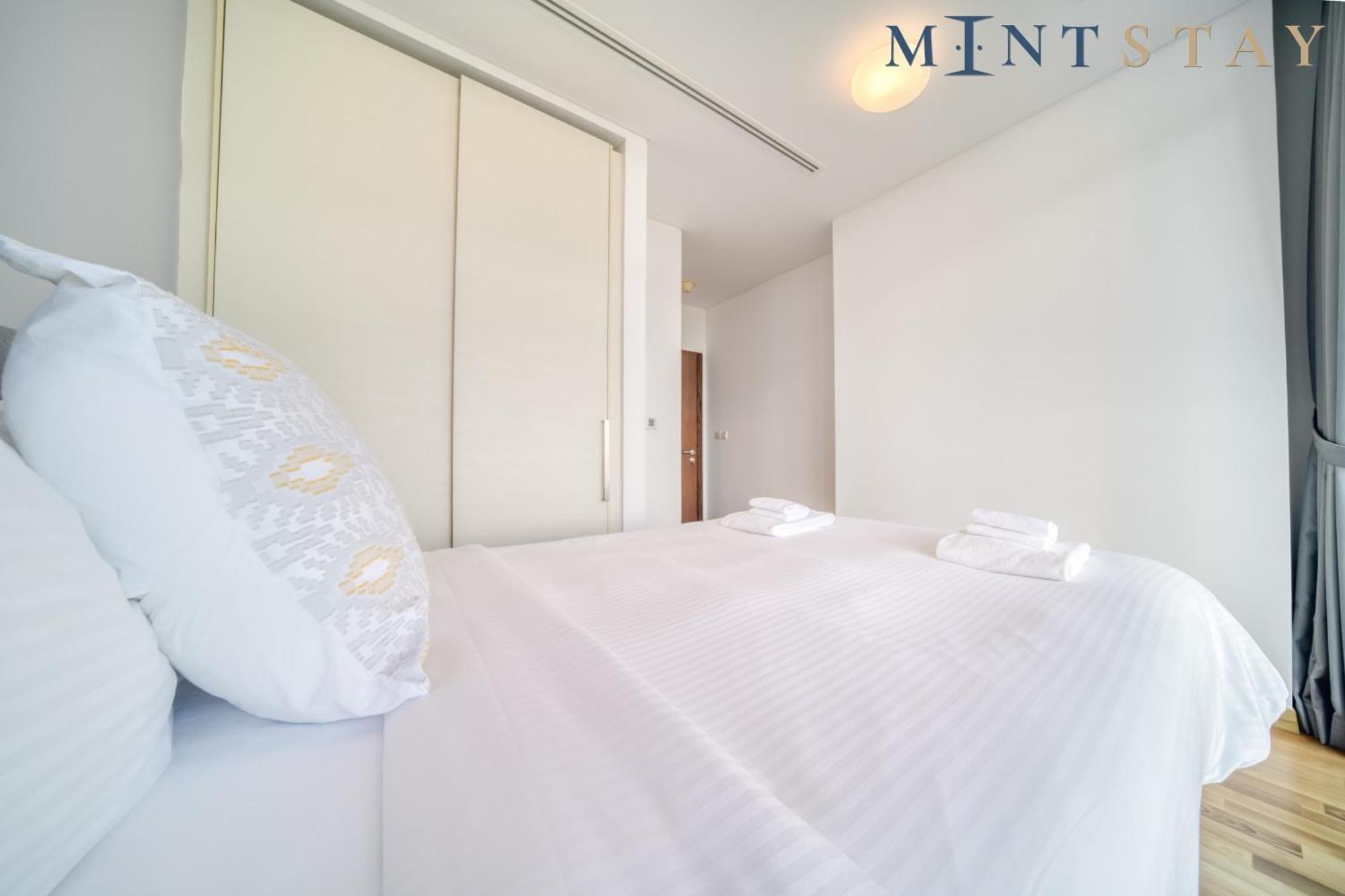 Burj Daman, Difc - Mint Apartment *