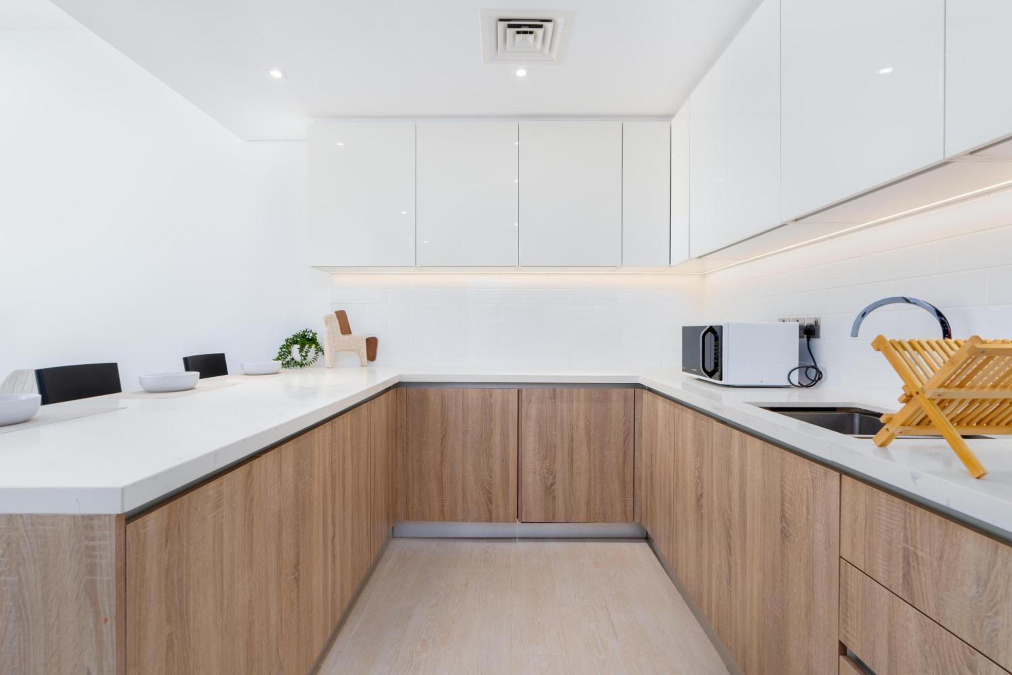 Modern 2br At Liv Dubai