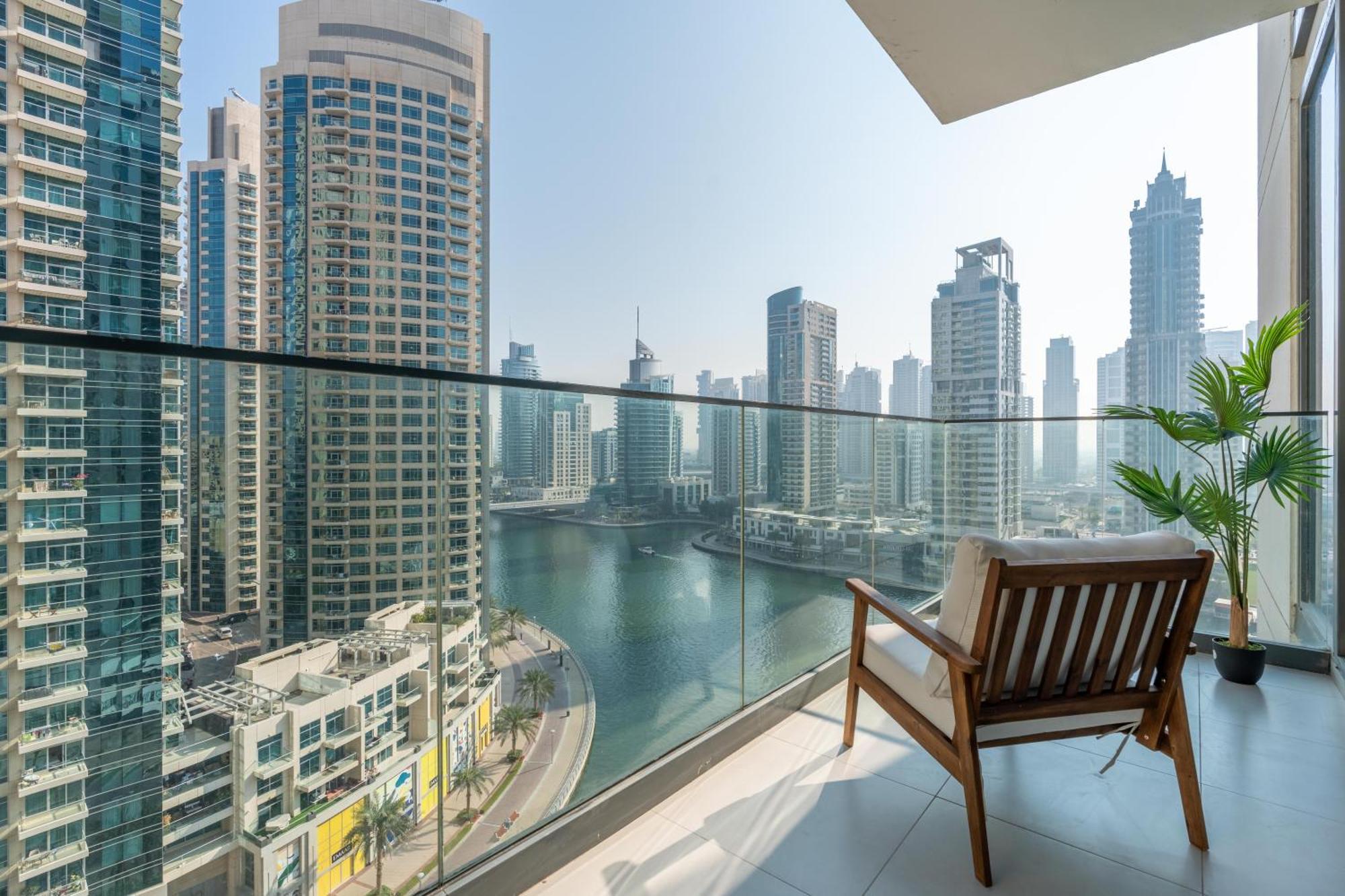 Modern 2br At Liv