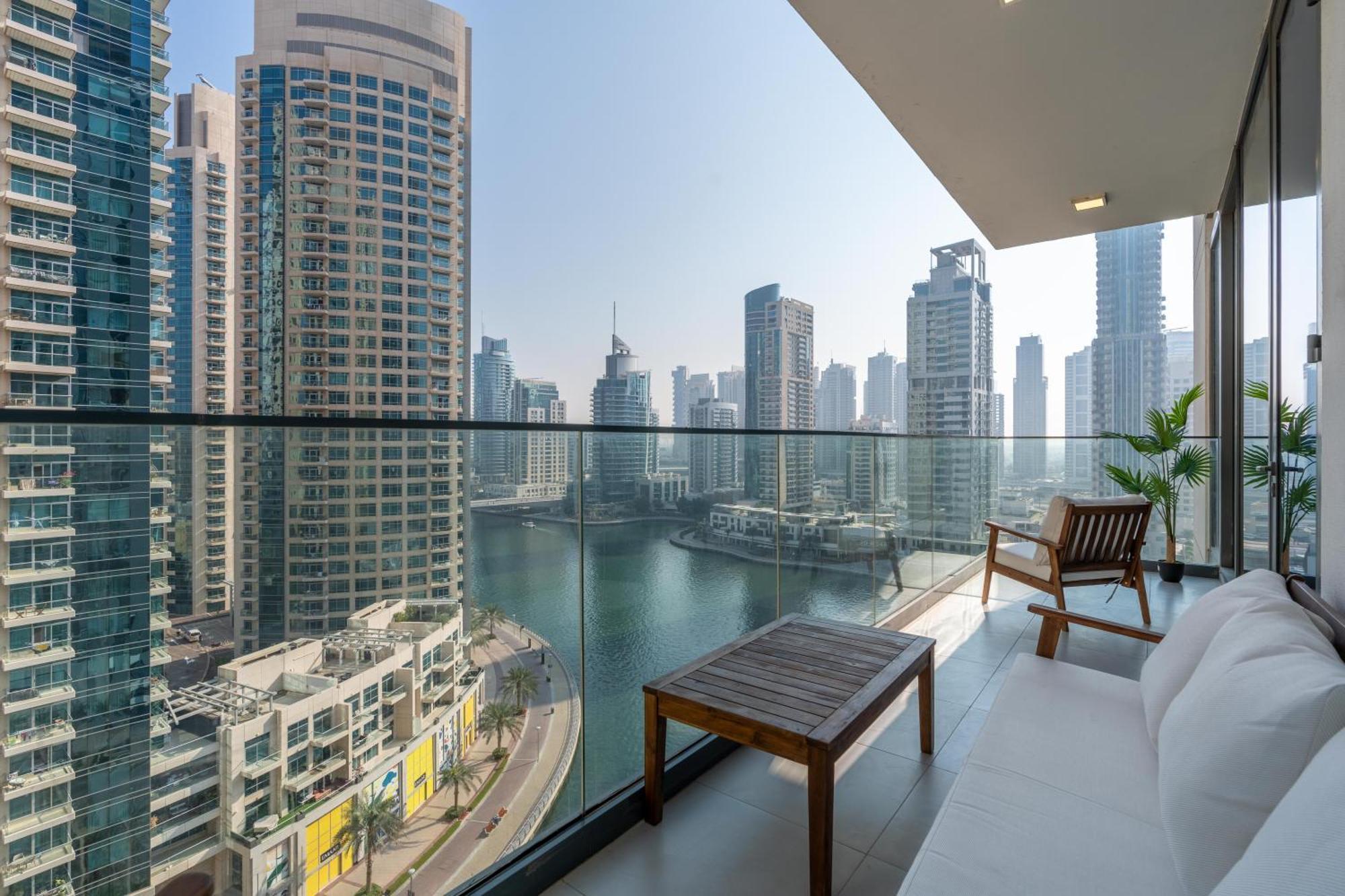 Apartment Modern 2br At Liv