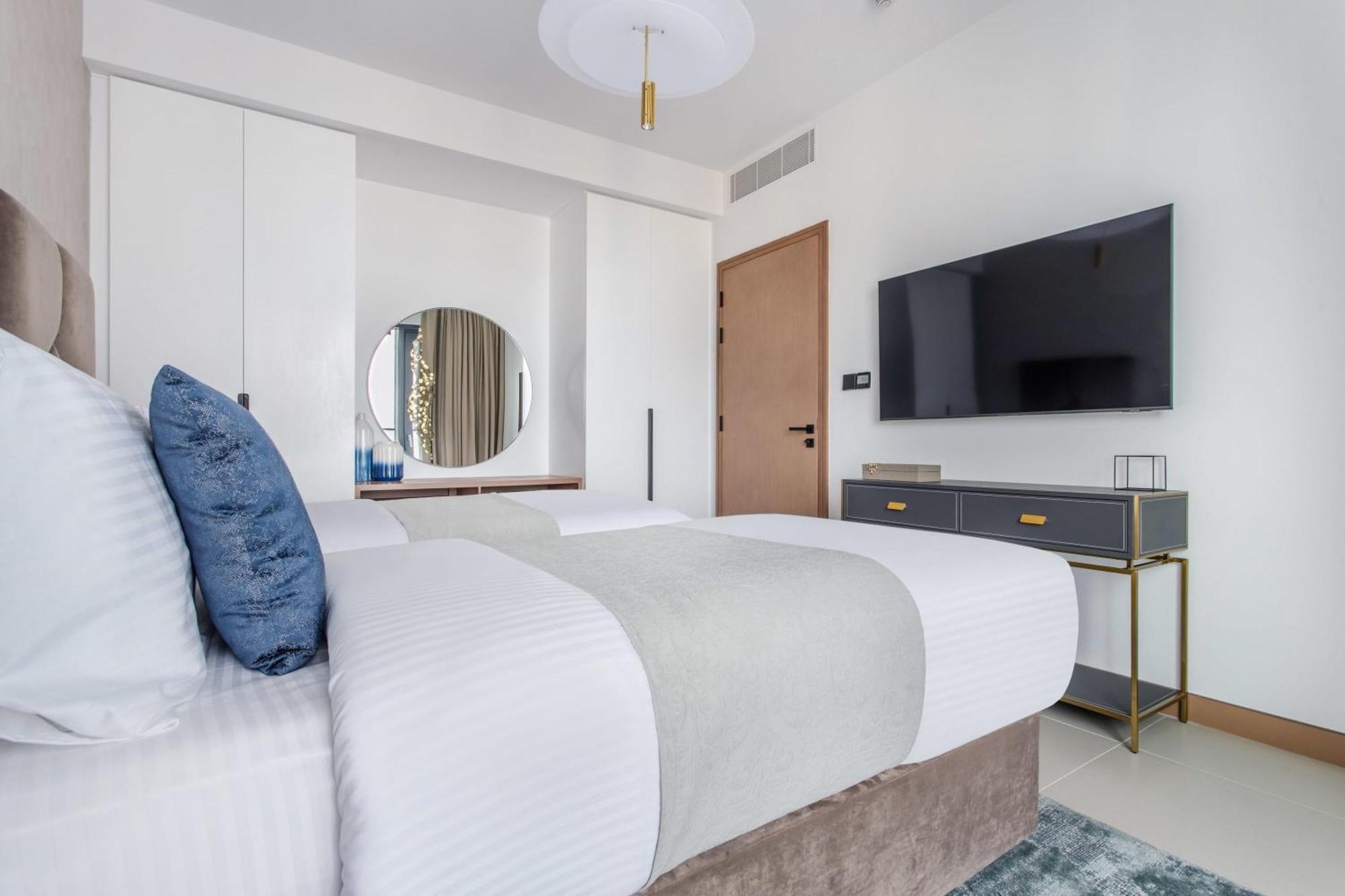 Frank Porter - Vida Residences Apartment Dubai
