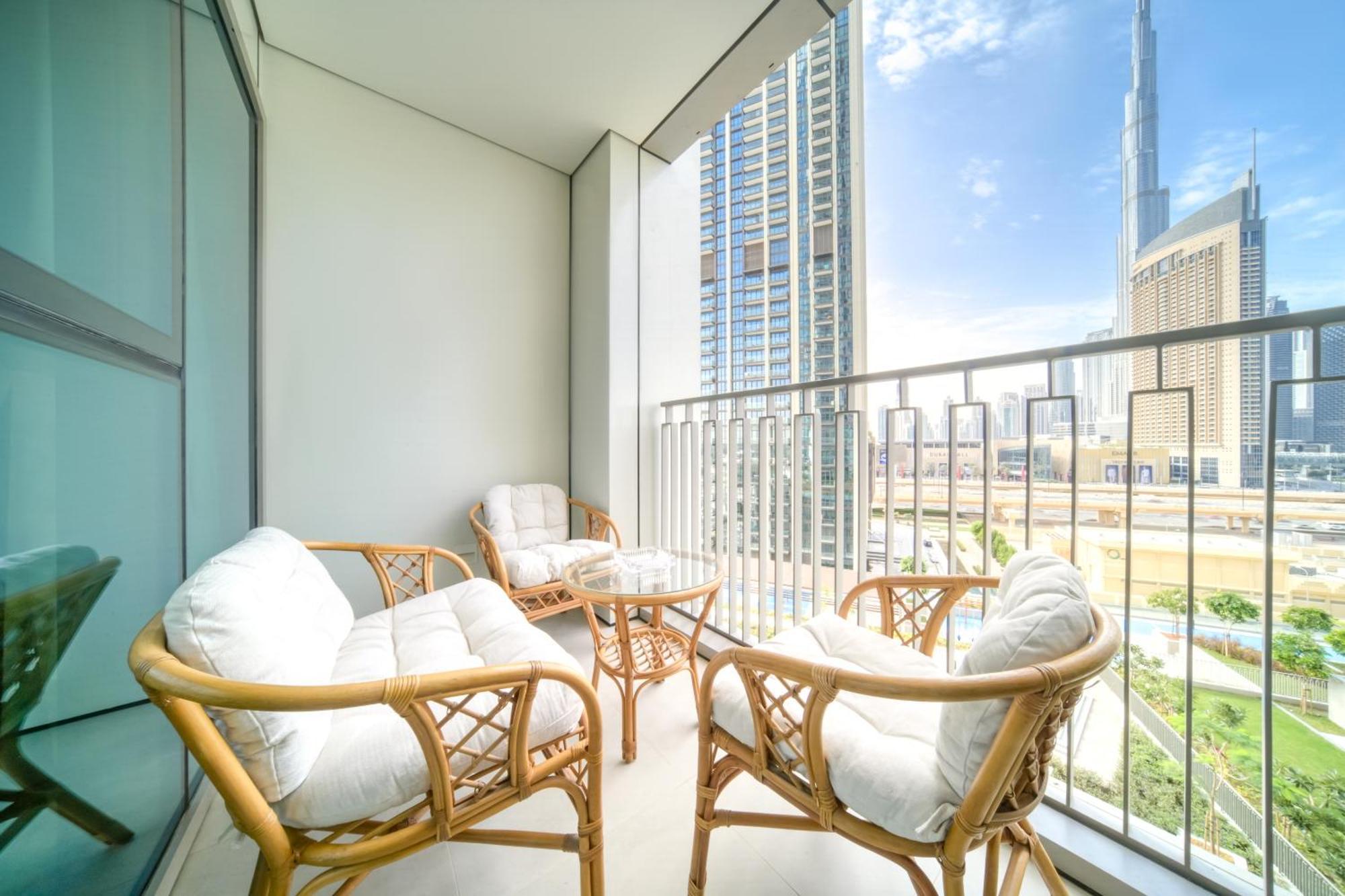 Downtown - 2br With Burj Khalifa View *