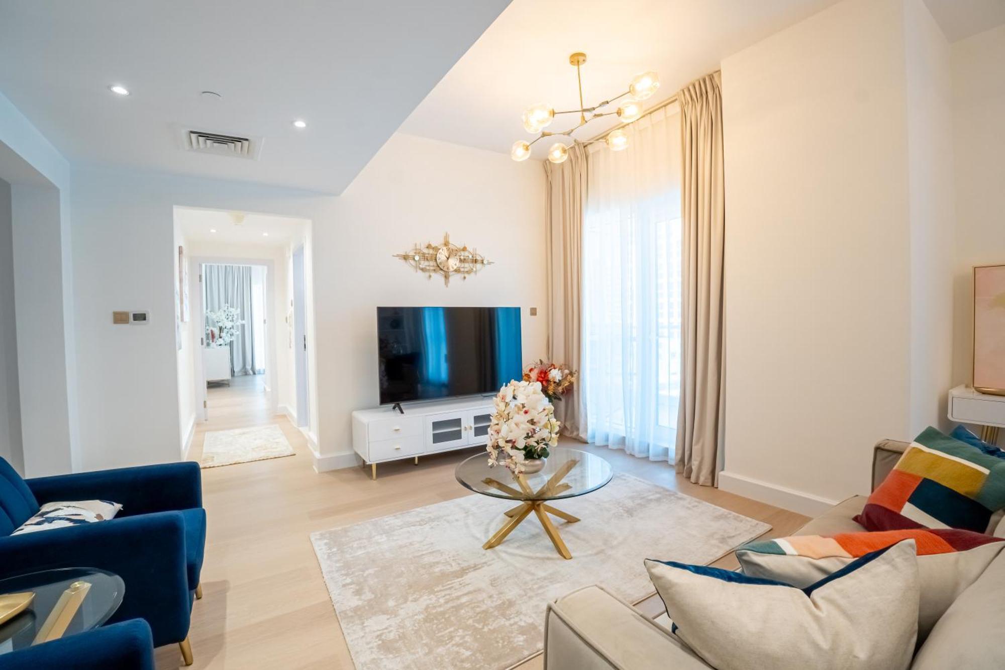 Veluxa - Fabulous 1 Bedroom In Business Bay Apartment *