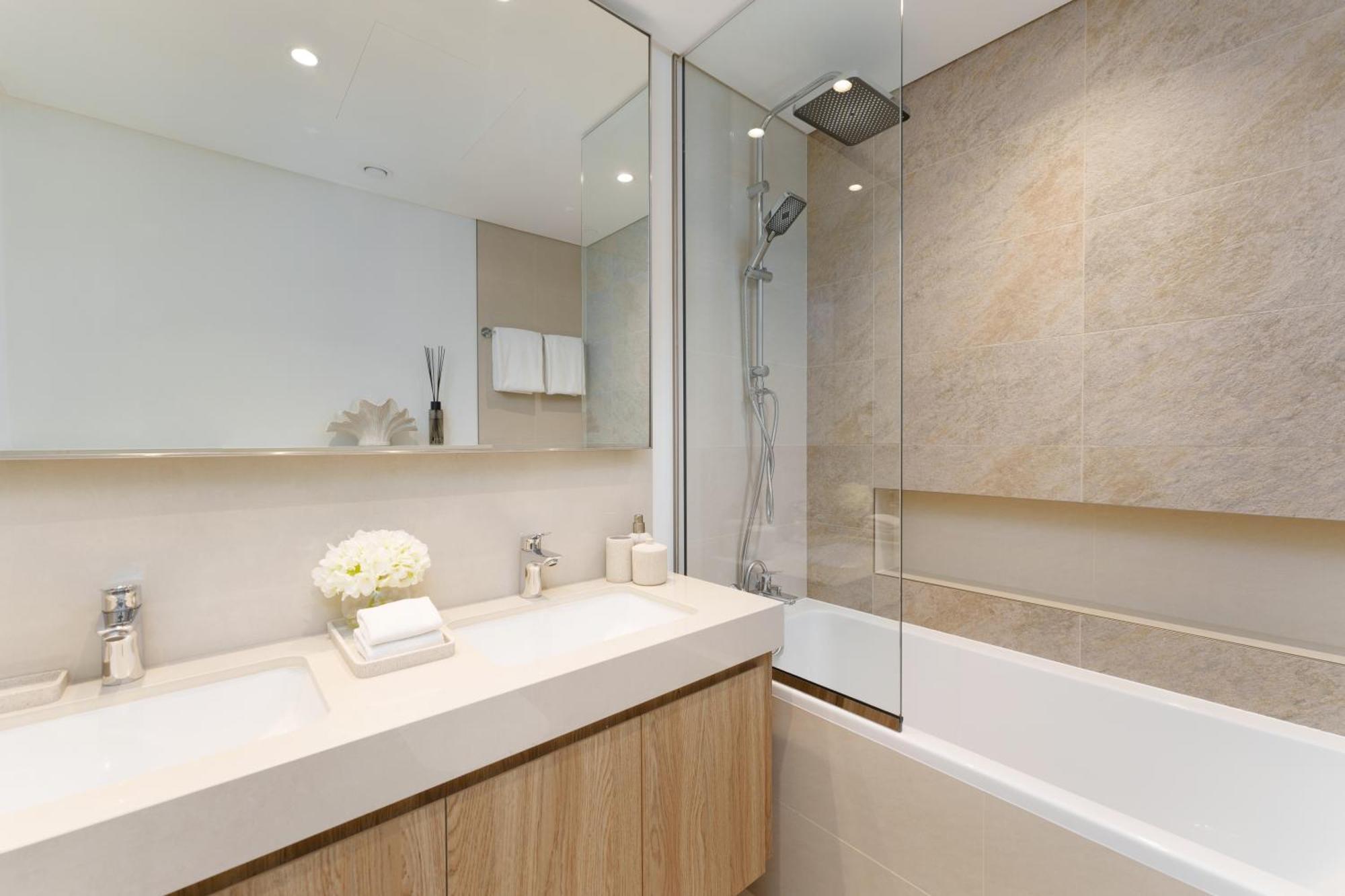 Daniels 2br At Downtown With Burj Khalifa View * Dubai