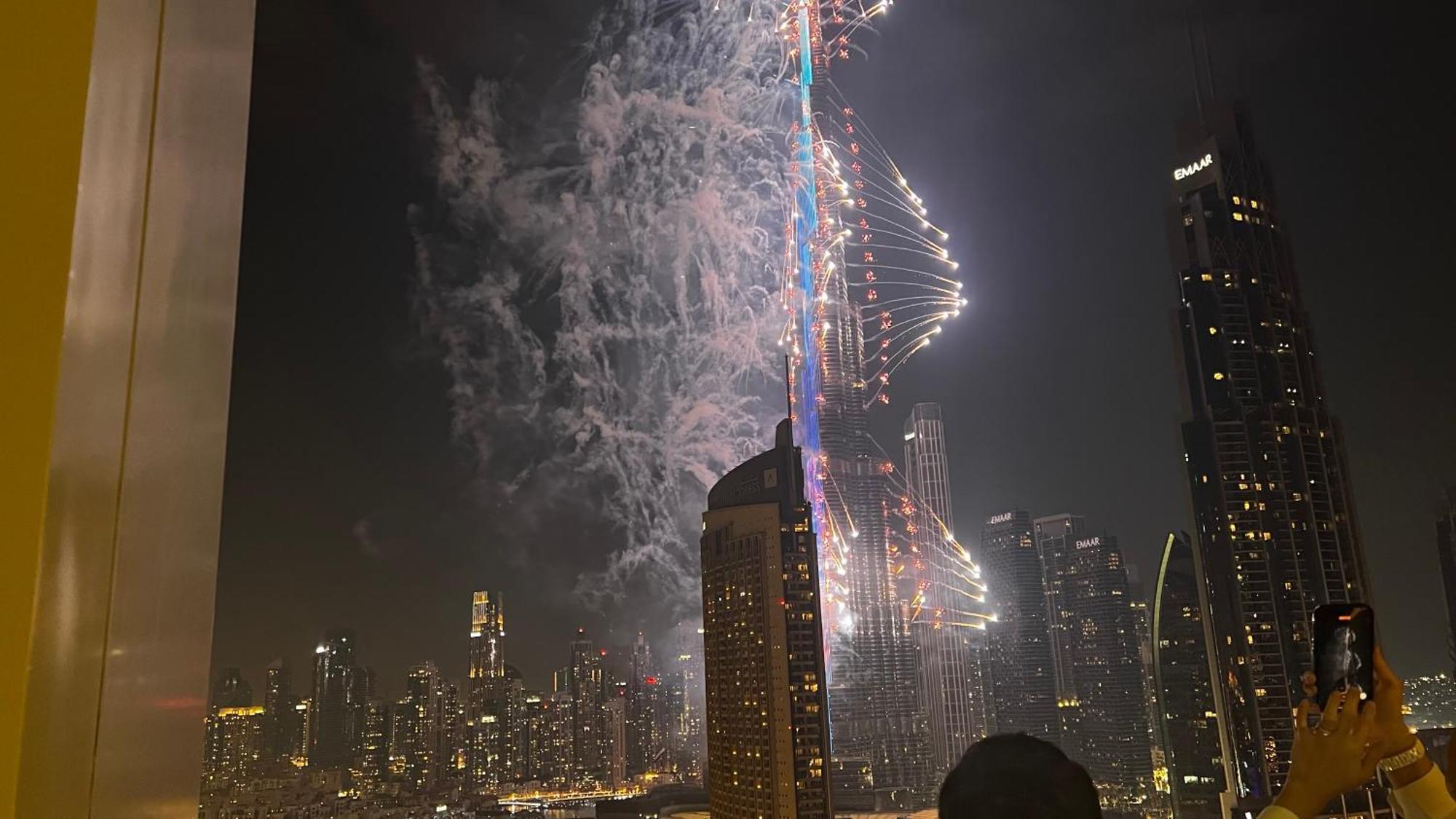Daniels 2br At Downtown With Burj Khalifa View Apartment Dubai