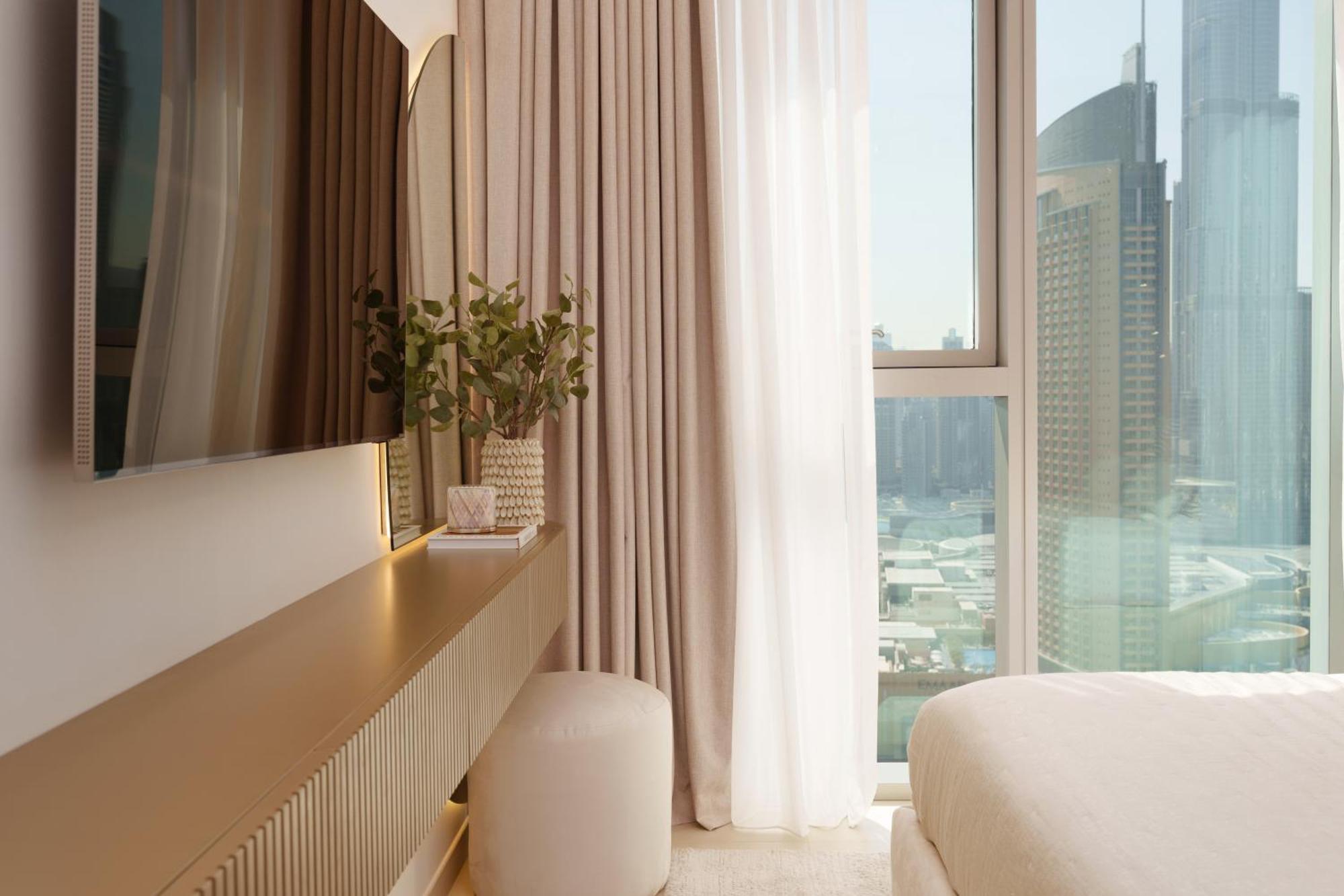 Daniels 2br At Downtown With Burj Khalifa View * Dubai