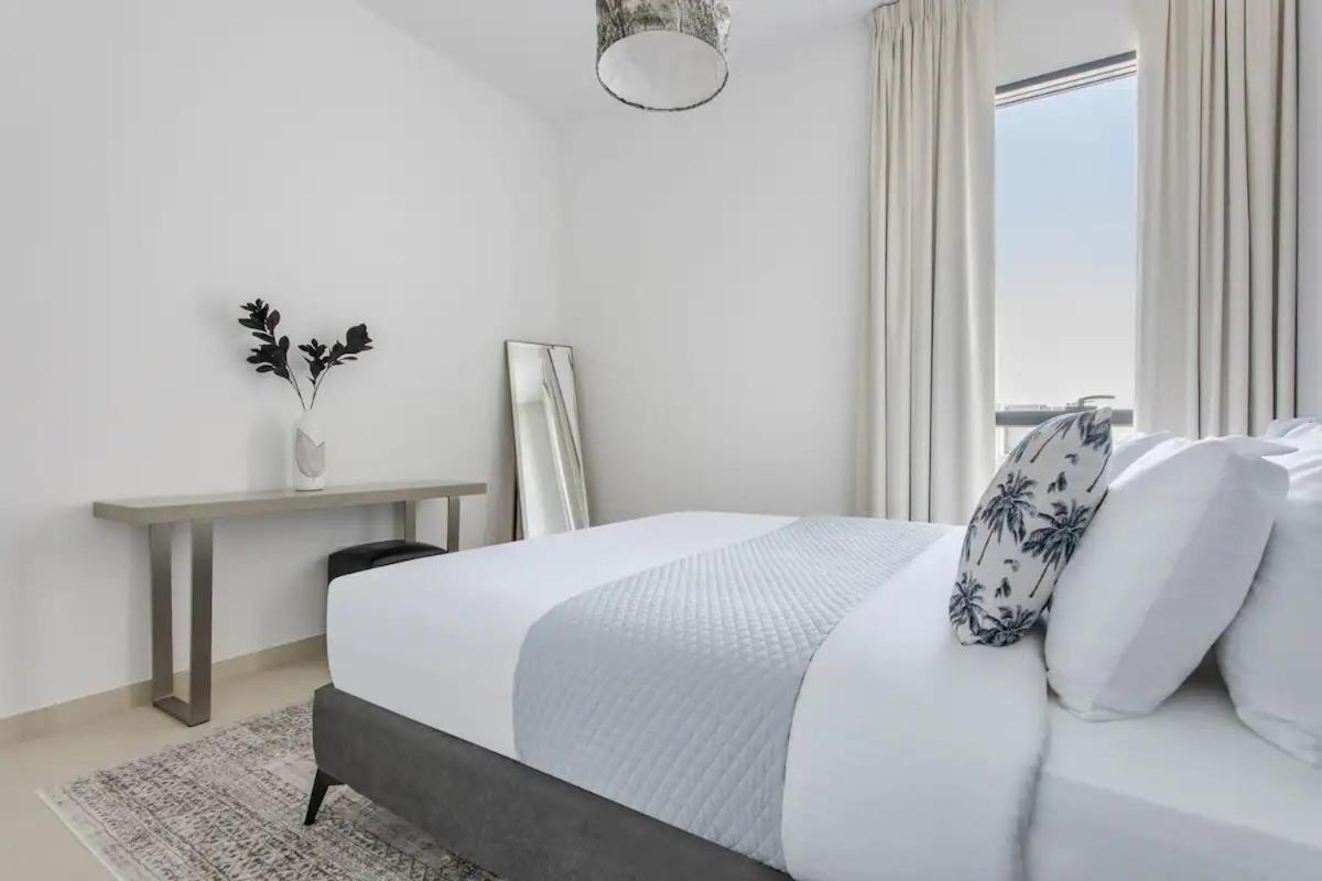 Villa Brand New 3br With Garden *